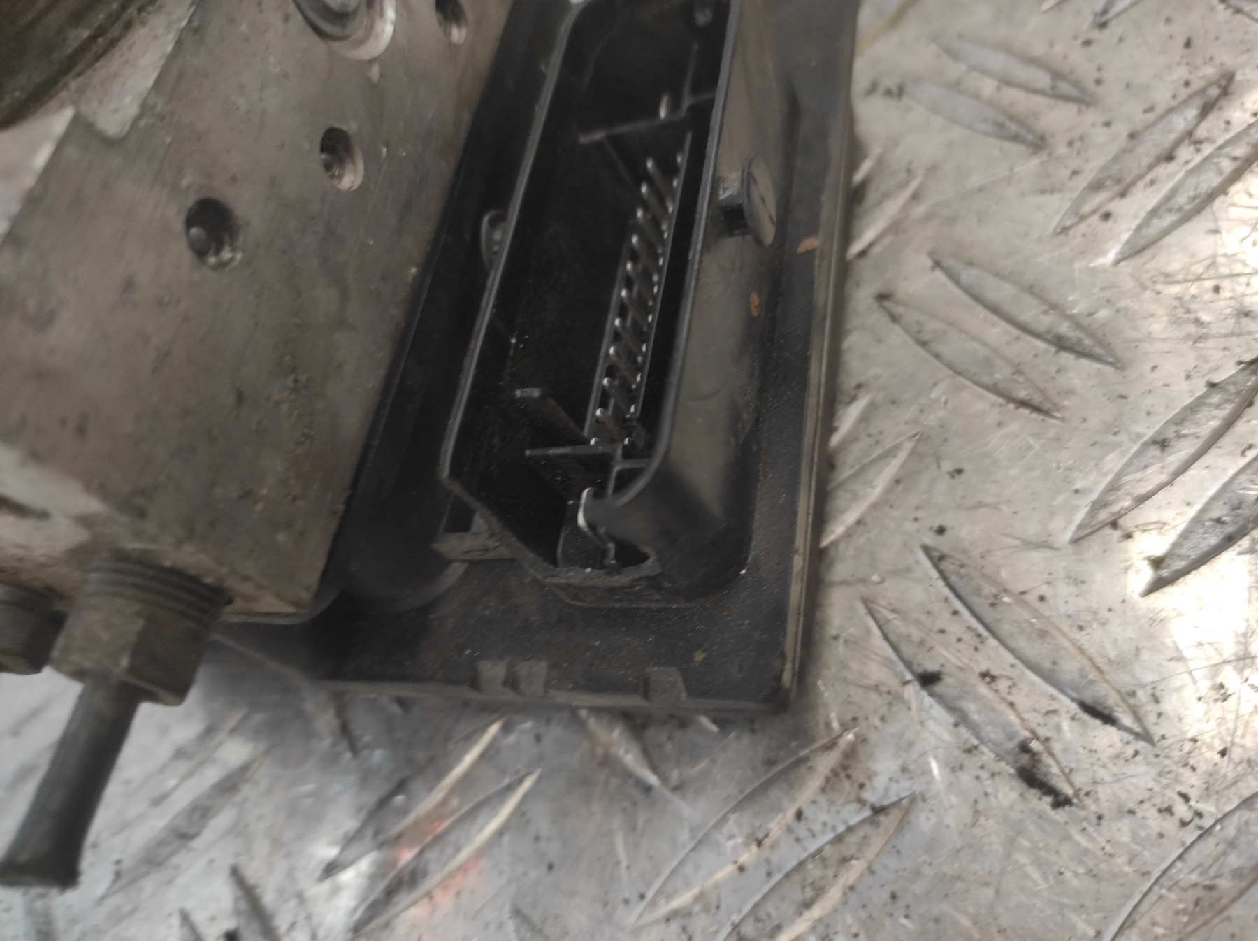 Bloc ABS (freins anti-blocage) RENAULT MASTER 3 PHASE 1 – 476606800R