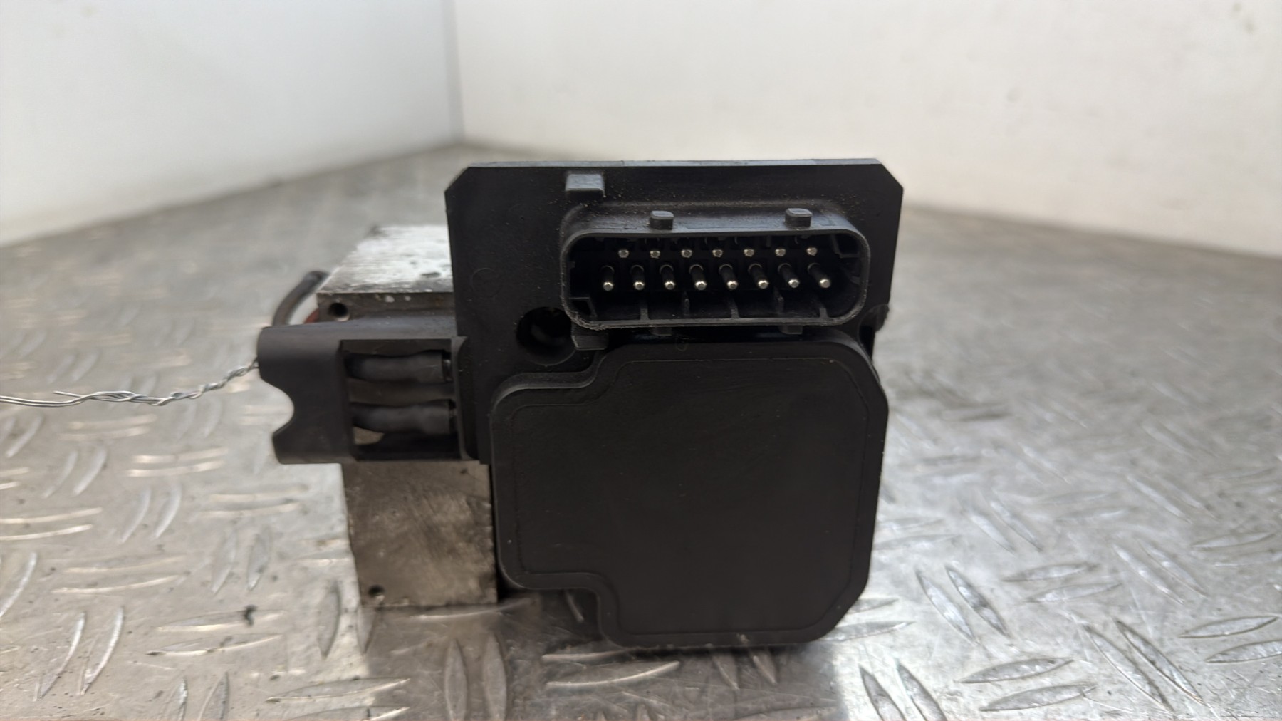 Bloc ABS (freins anti-blocage) PEUGEOT 607 PHASE 1 – 9632833580