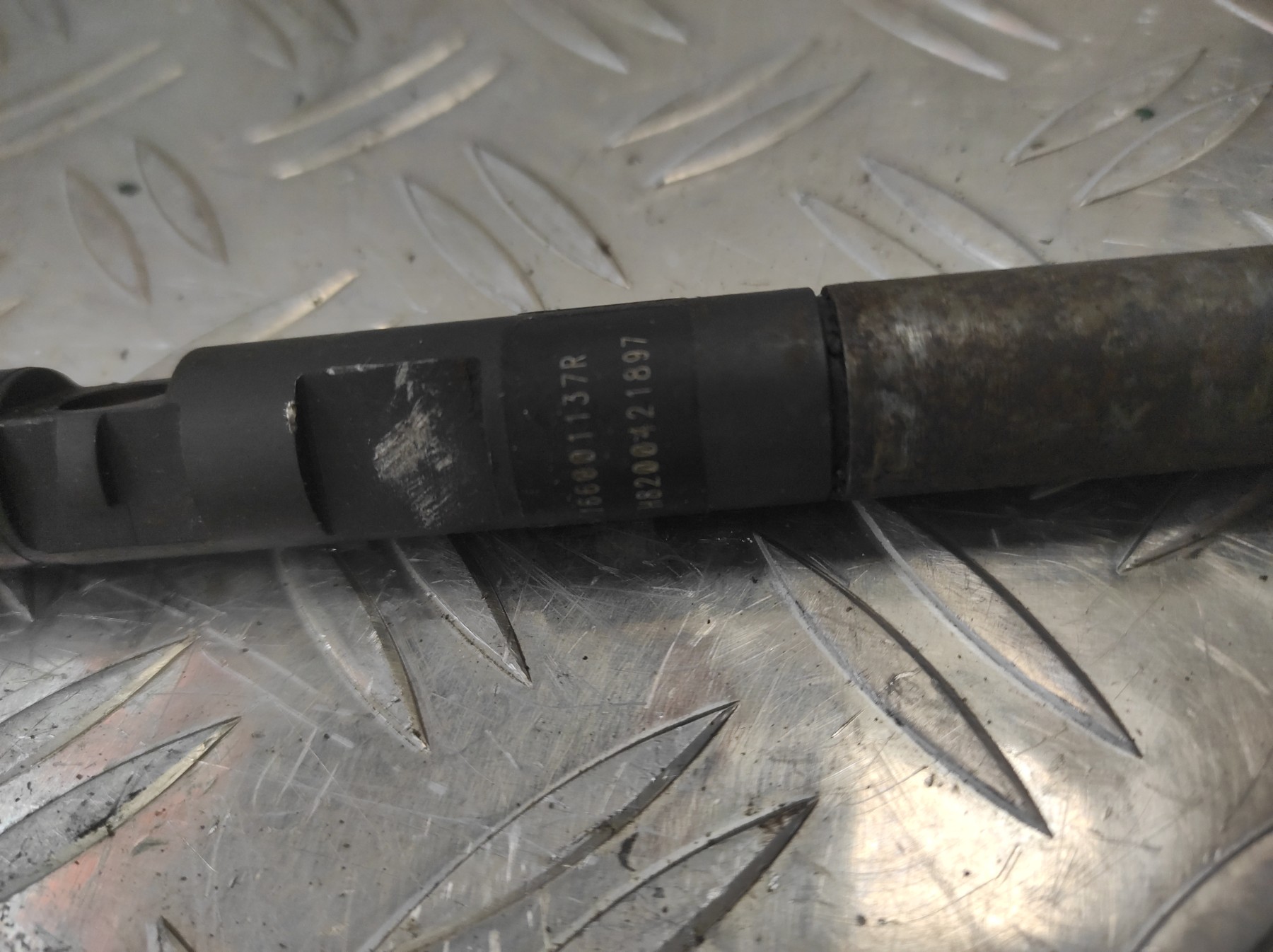 Injecteurs RENAULT CLIO 3 PHASE 1 – 166001137R