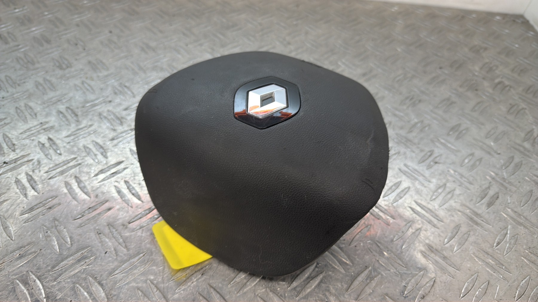 Air bag conducteur RENAULT CLIO 4 PHASE 2 – 985706588R