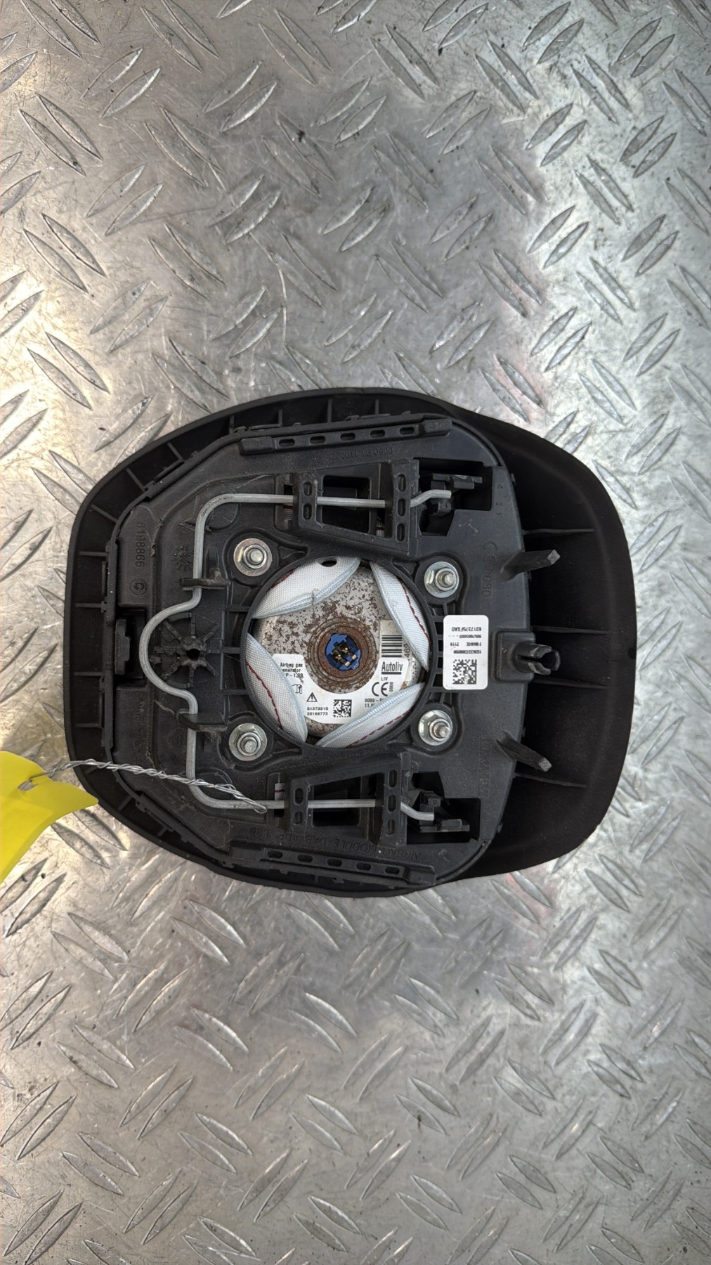 Air bag conducteur RENAULT CLIO 4 PHASE 2 – 985706588R