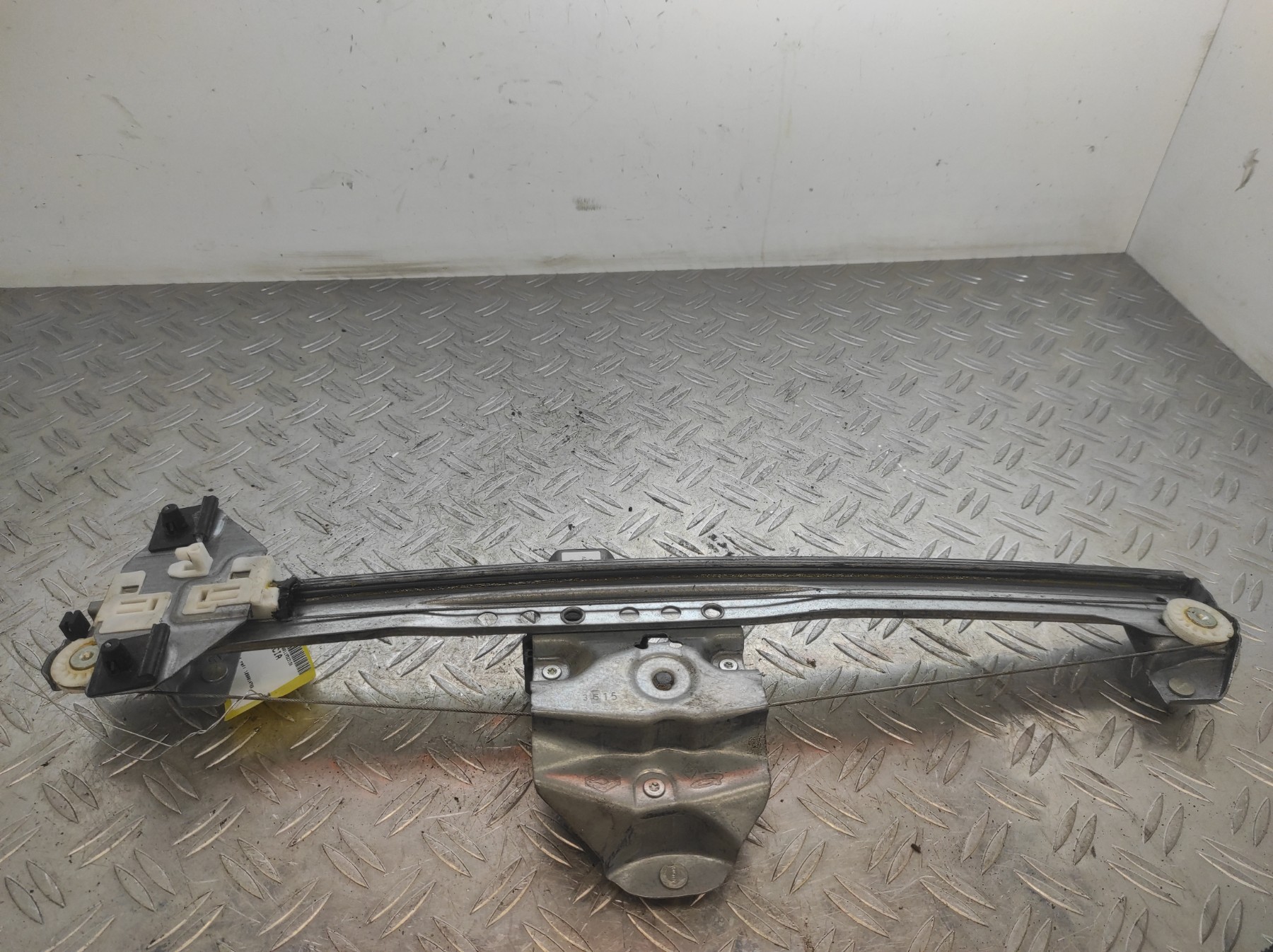 Leve vitre electrique avant gauche DACIA LODGY PHASE 1 – 128001472B