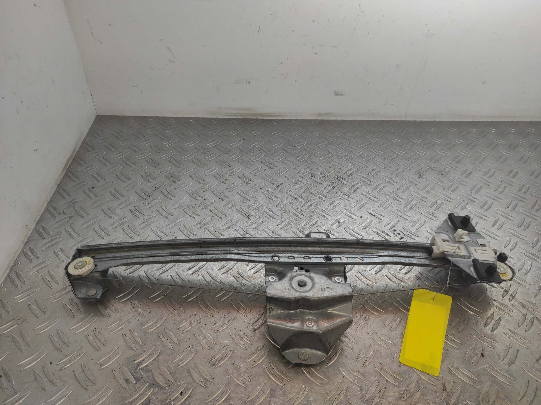 Leve vitre electrique avant droit DACIA LODGY PHASE 1 – 128001471B