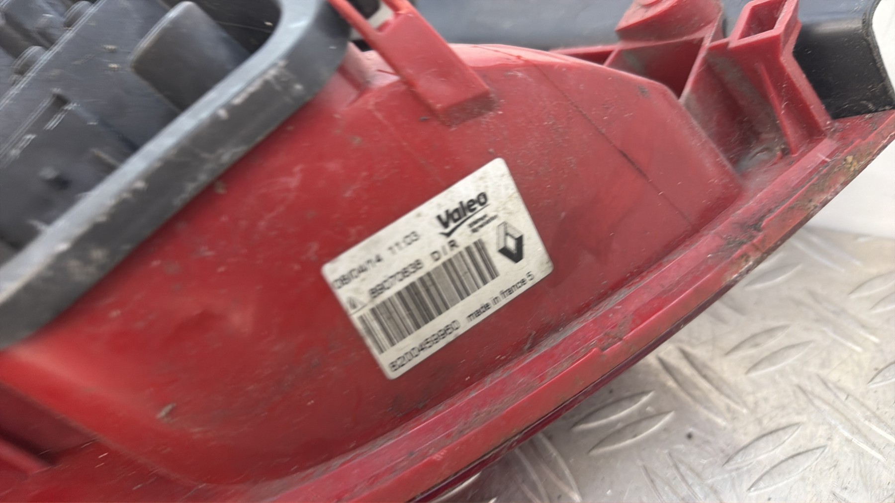 Feu arriere principal droit (feux) RENAULT CLIO 3 PHASE 1 – 8200459960