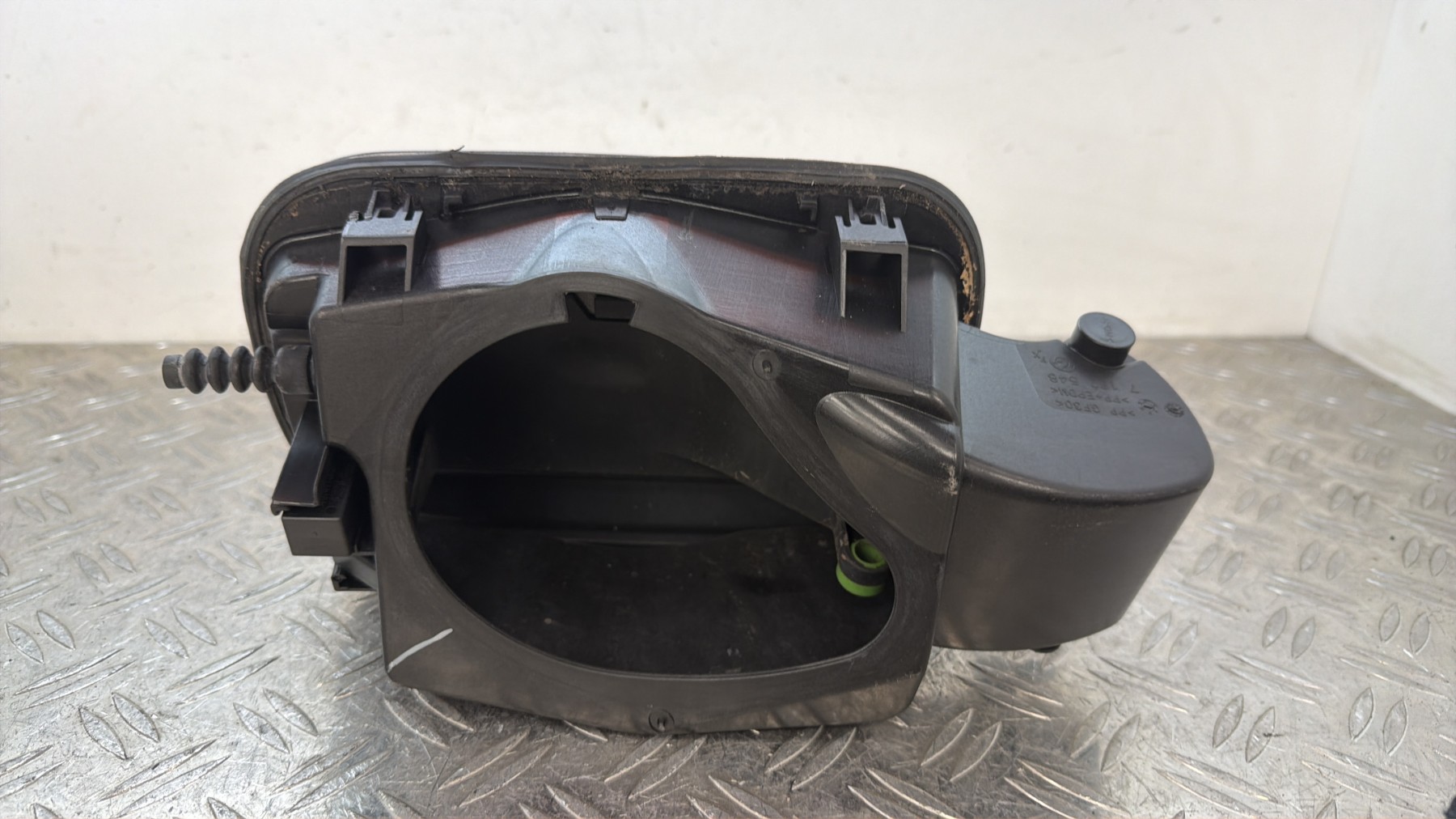 Trappe d&rsquo;essence BMW – 7182548