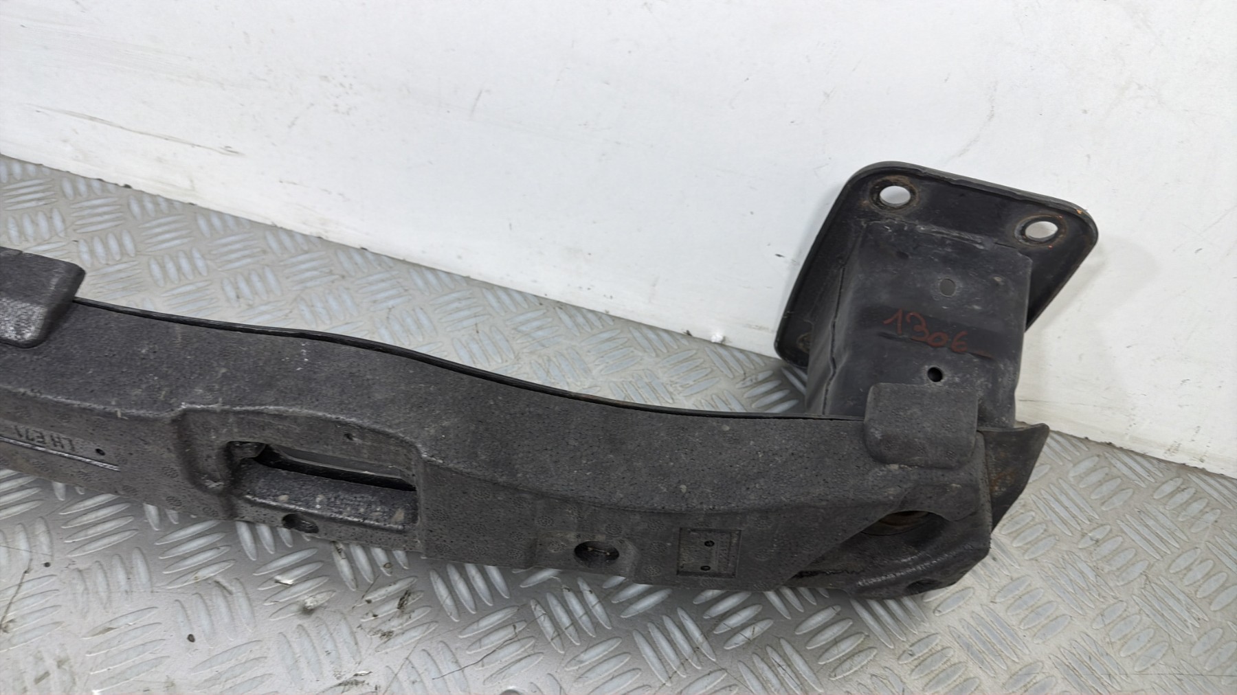 Renfort pare choc arriere (traverse) BMW – 51127158449