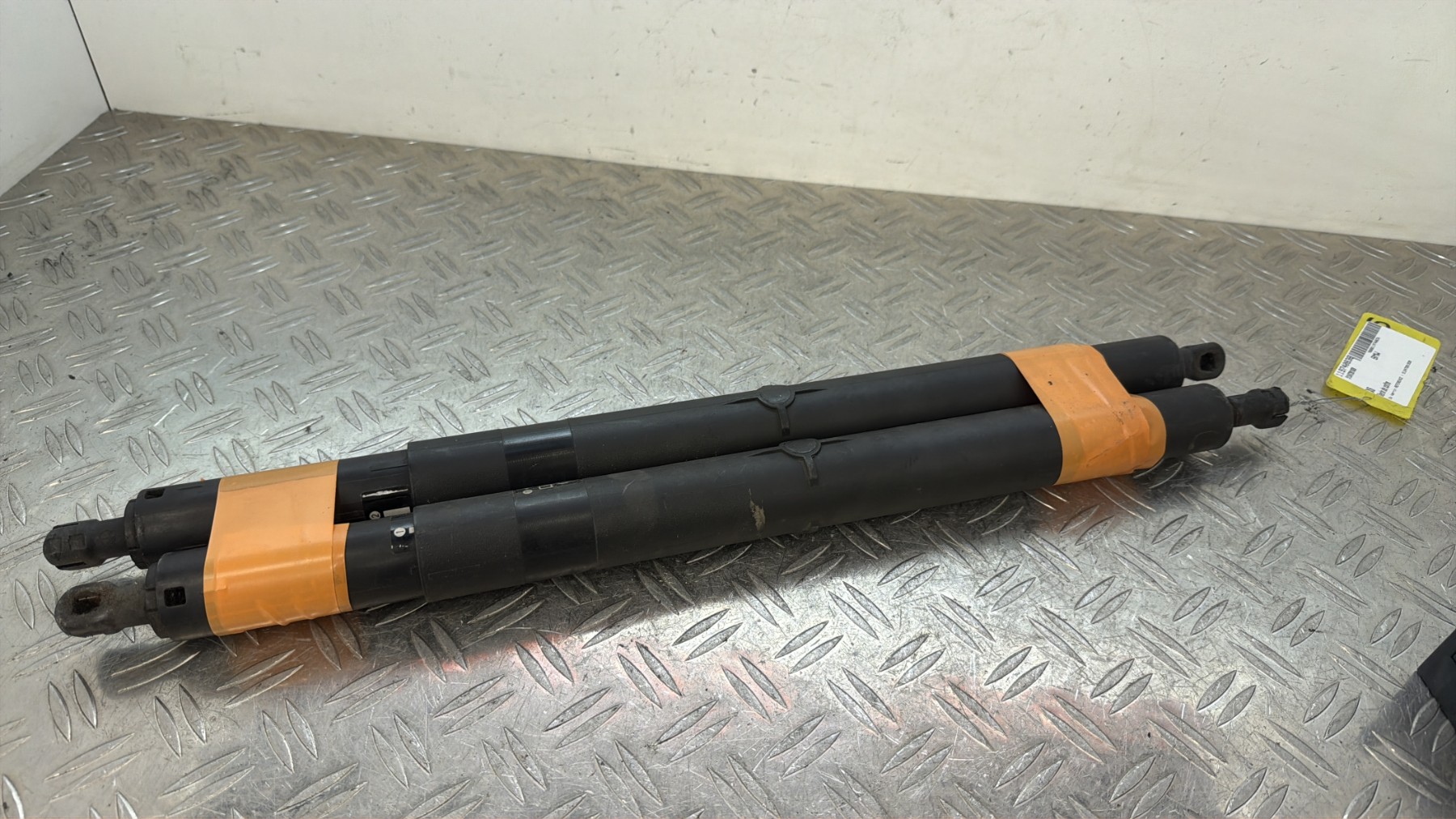 Verin de coffre BMW – 51247201939