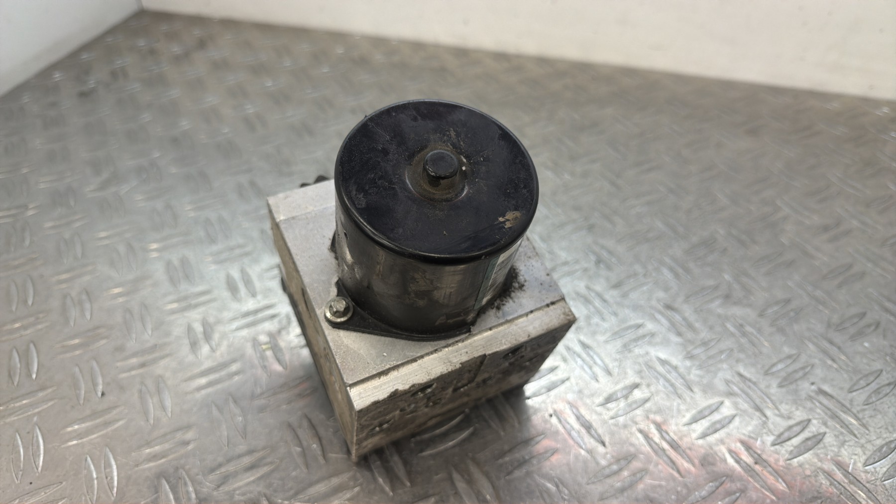 Bloc ABS (freins anti-blocage) CITROEN C6 – 15871906