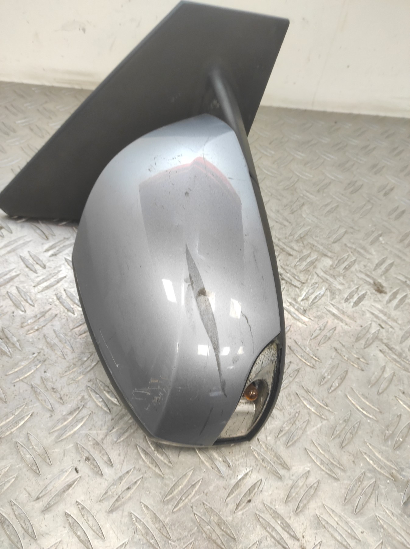 Retroviseur droit RENAULT MEGANE 3 PHASE 1 – 12523330