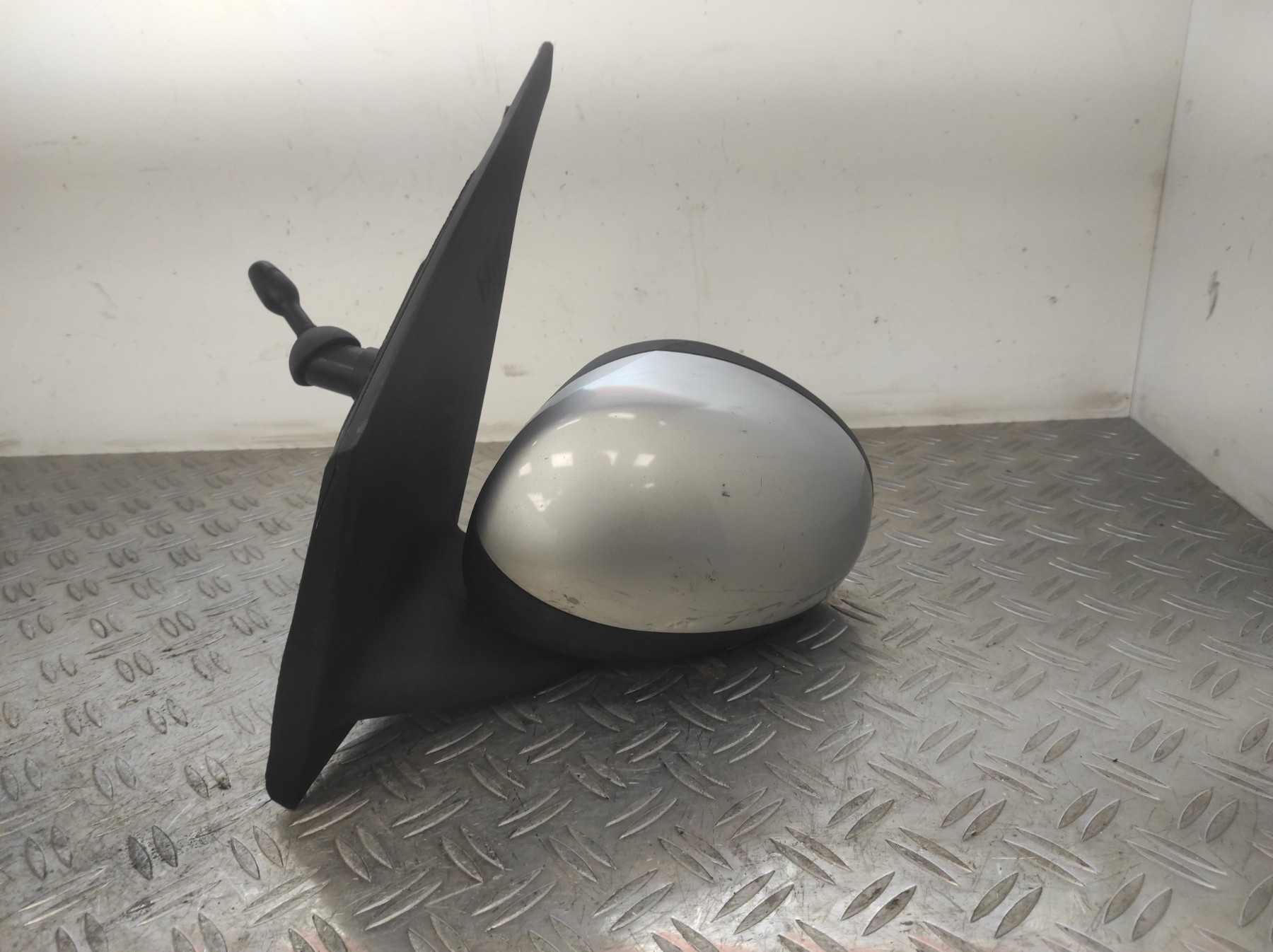 Retroviseur gauche PEUGEOT 107 PHASE 1 – 879400H011