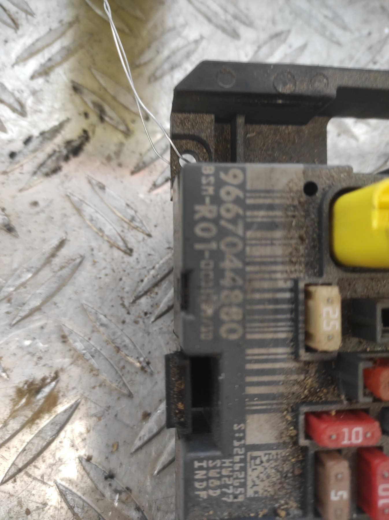 Boitier servitude moteur (BSM) CITROEN C4 PICASSO 1 – 9667044880