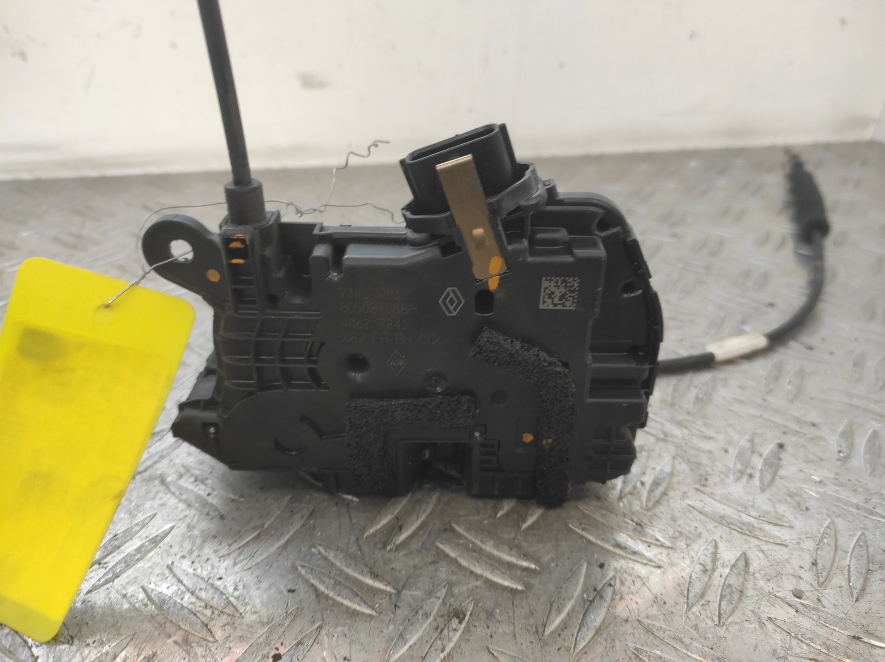 Serrure avant droit RENAULT TRAFIC 3 COURT PHASE 1 – 805027088R