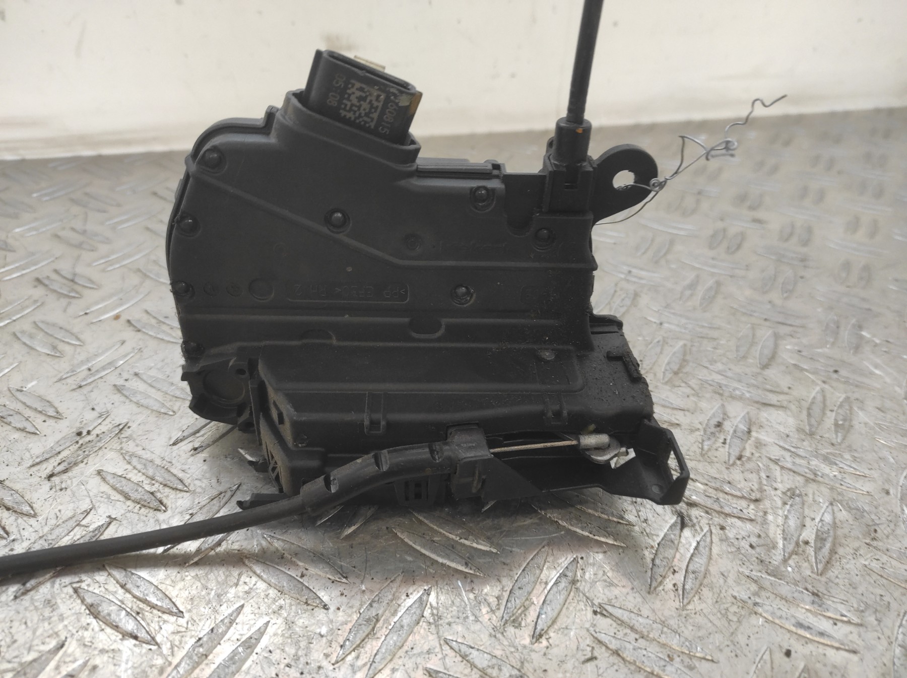 Serrure avant droit RENAULT TRAFIC 3 COURT PHASE 1 – 805027088R