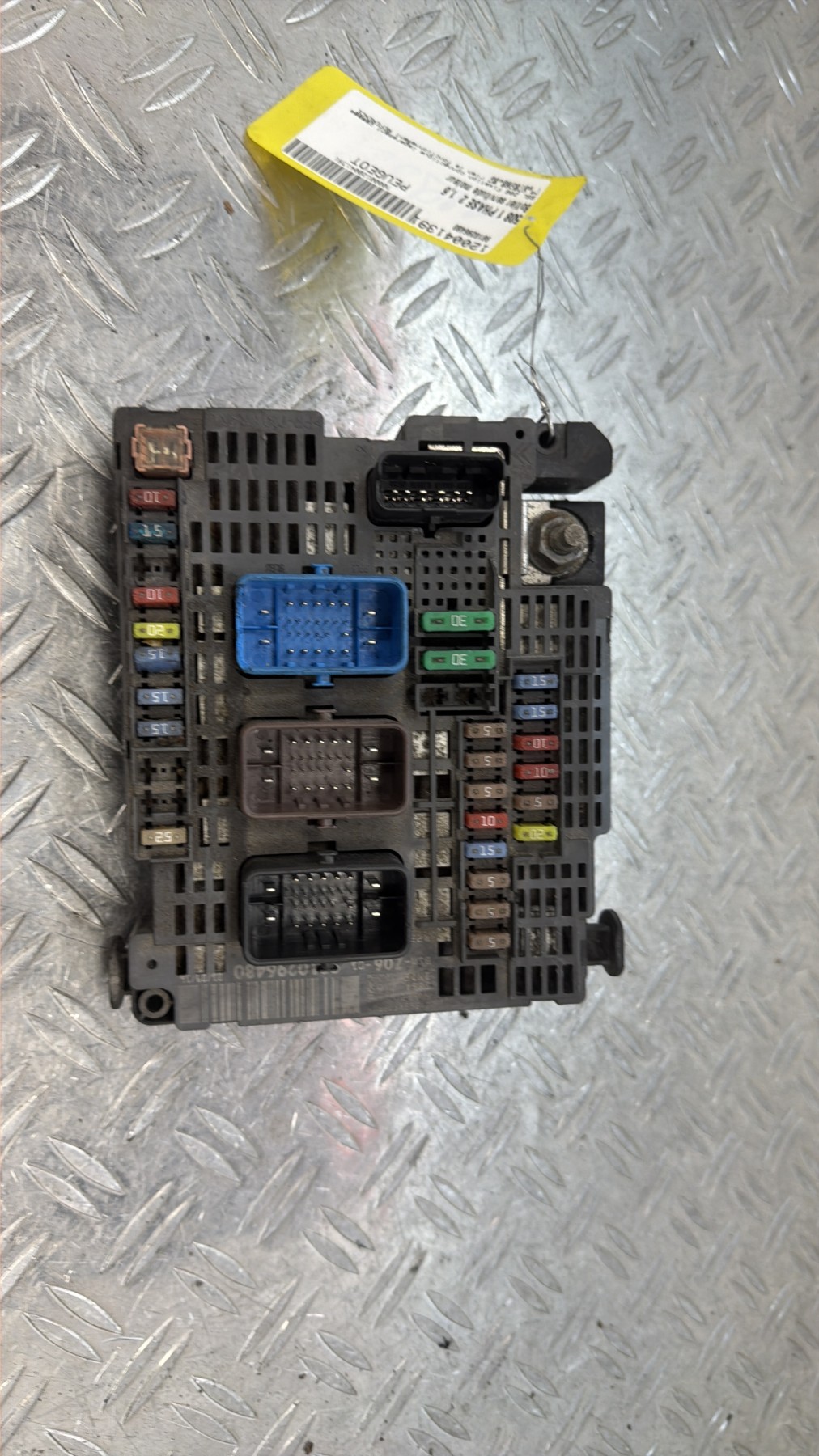 Boitier servitude moteur (BSM) PEUGEOT 508 1 PHASE 2 – 9810296480