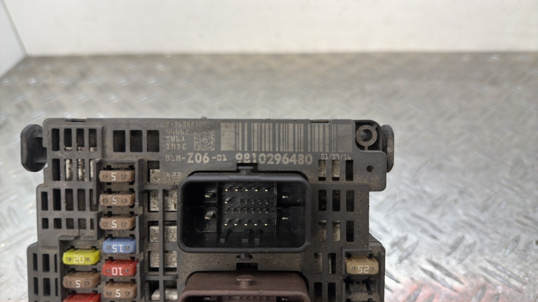 Boitier servitude moteur (BSM) PEUGEOT 508 1 PHASE 2 – 9810296480