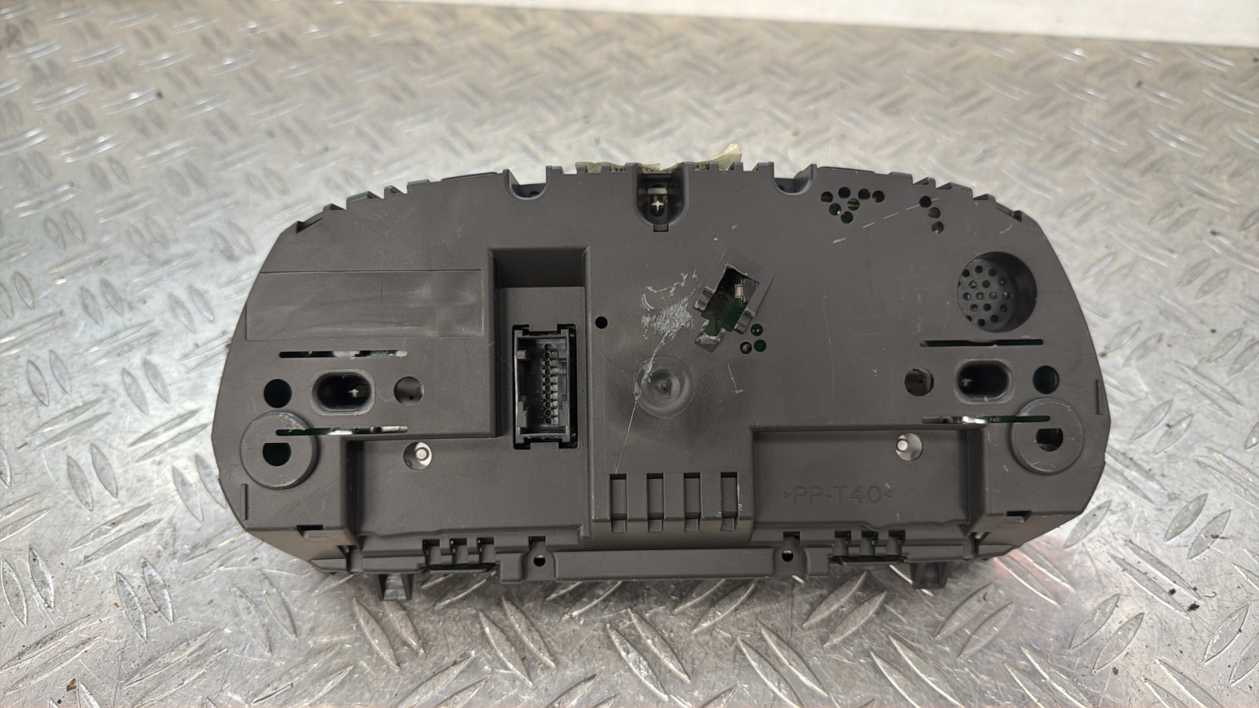 Compteur BMW X1 E84 PHASE 1 – 924234601