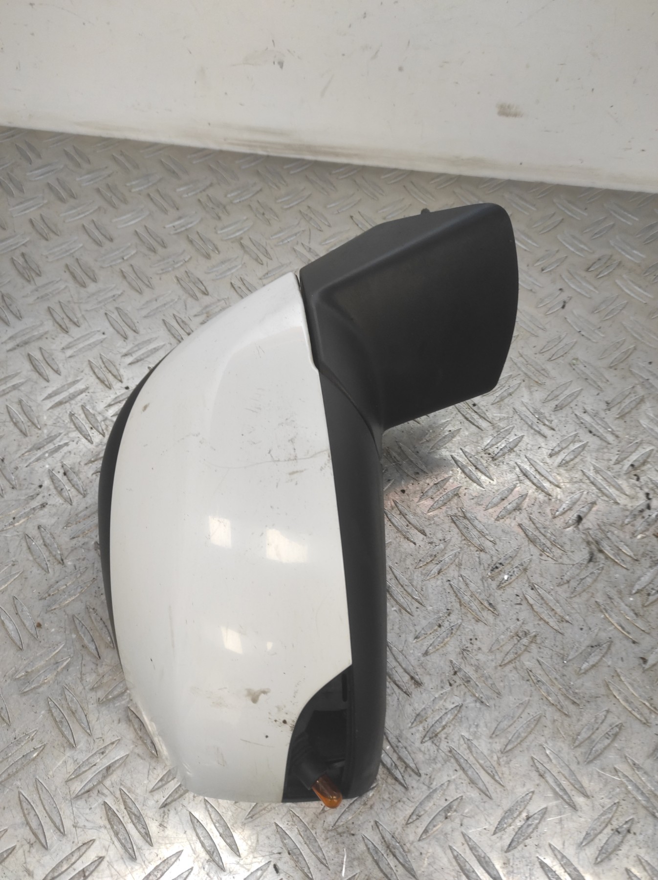 Retroviseur droit RENAULT SCENIC 3 PHASE 2 – 963019850R