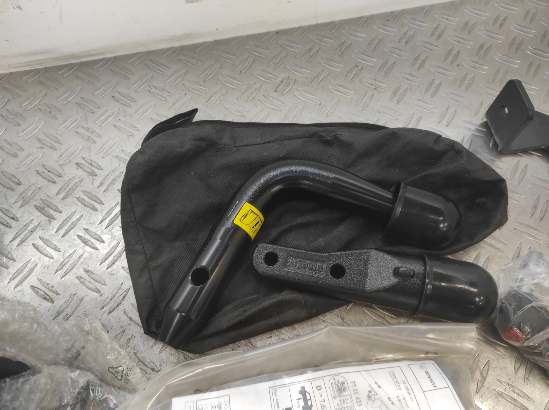 Attelage (boule de remorquage) RENAULT KANGOO 2 PHASE 2 – 7711423108