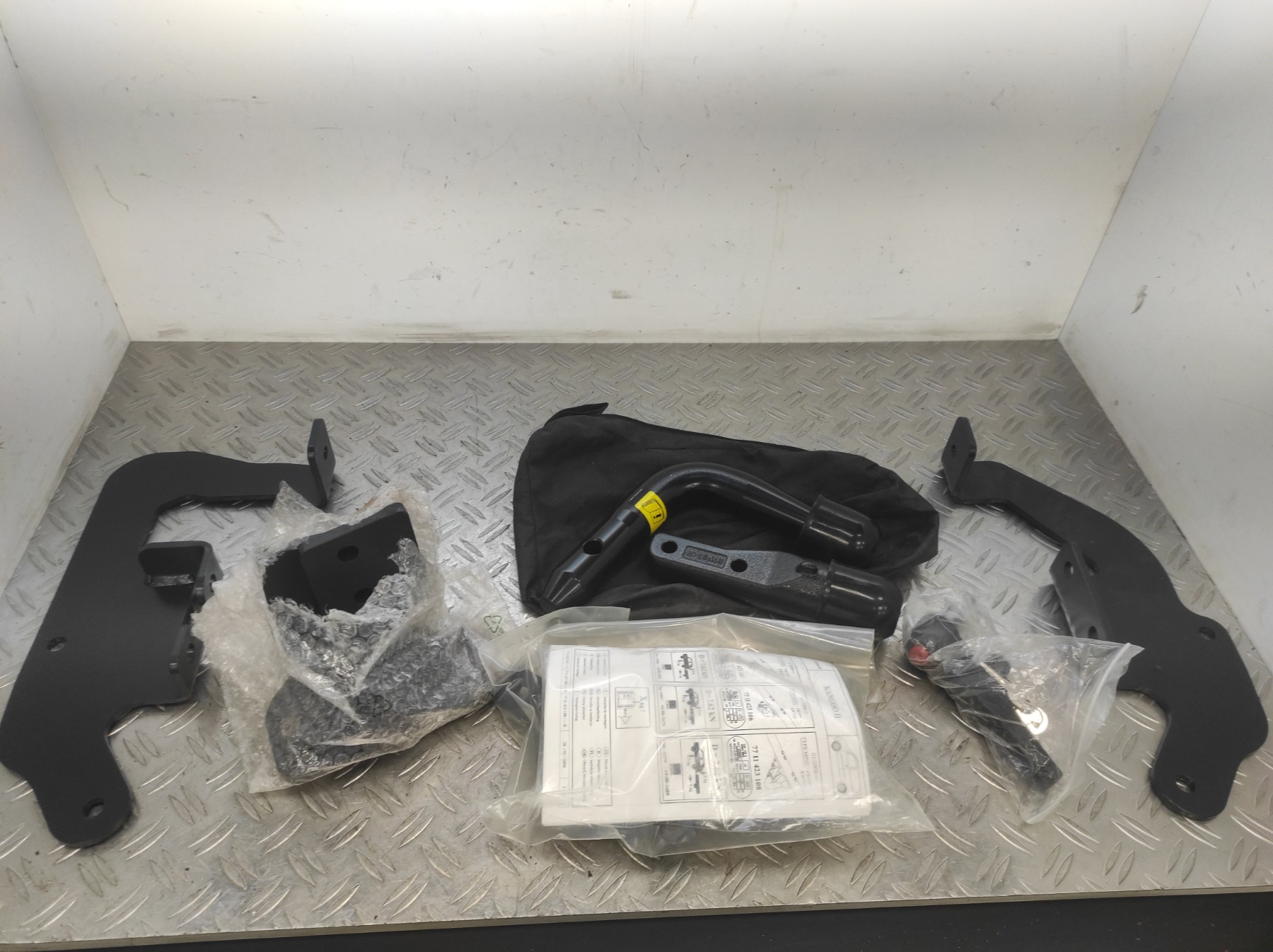 Attelage (boule de remorquage) RENAULT KANGOO 2 PHASE 2 – 7711423108