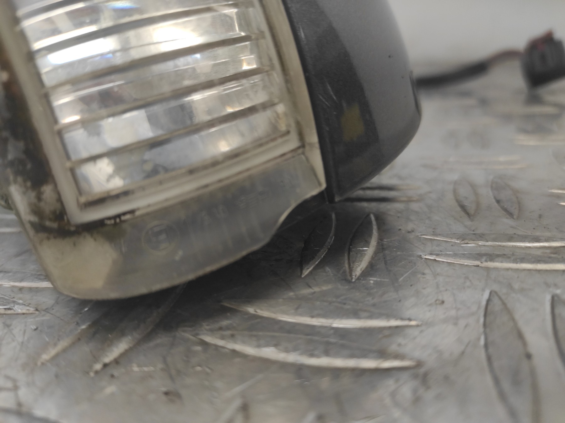 Retroviseur gauche VOLKSWAGEN TOURAN 1 PHASE 1 – 73015