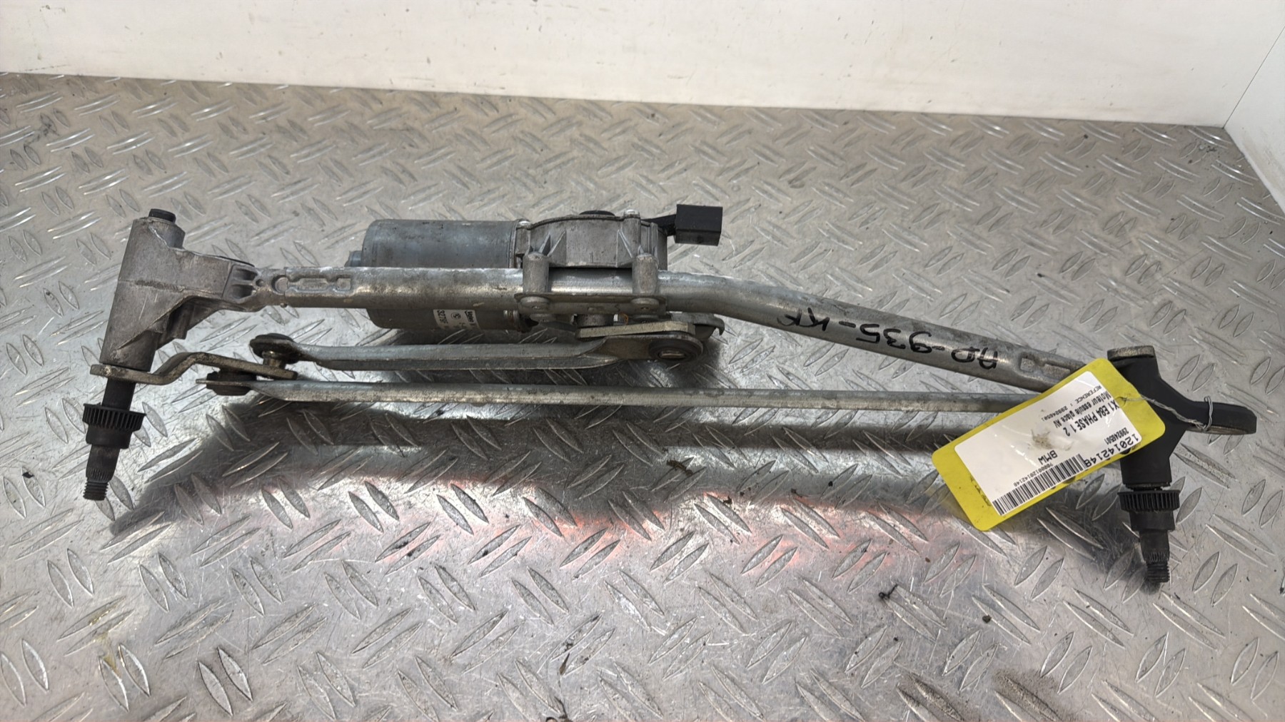 Moteur essuie glace avant BMW X1 E84 PHASE 1 – 299246501