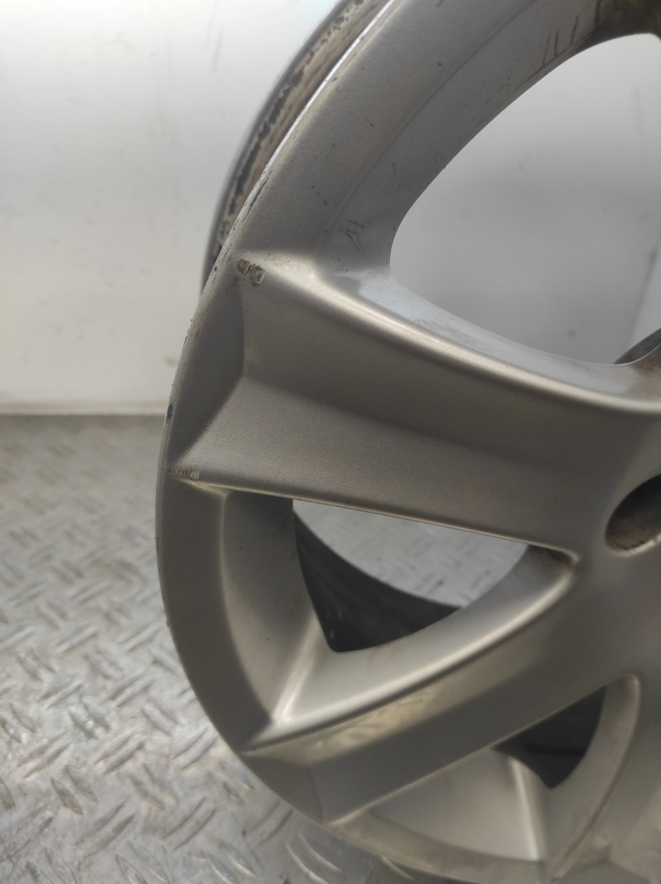 Jante PEUGEOT 207 PHASE 1 – 00005402P0