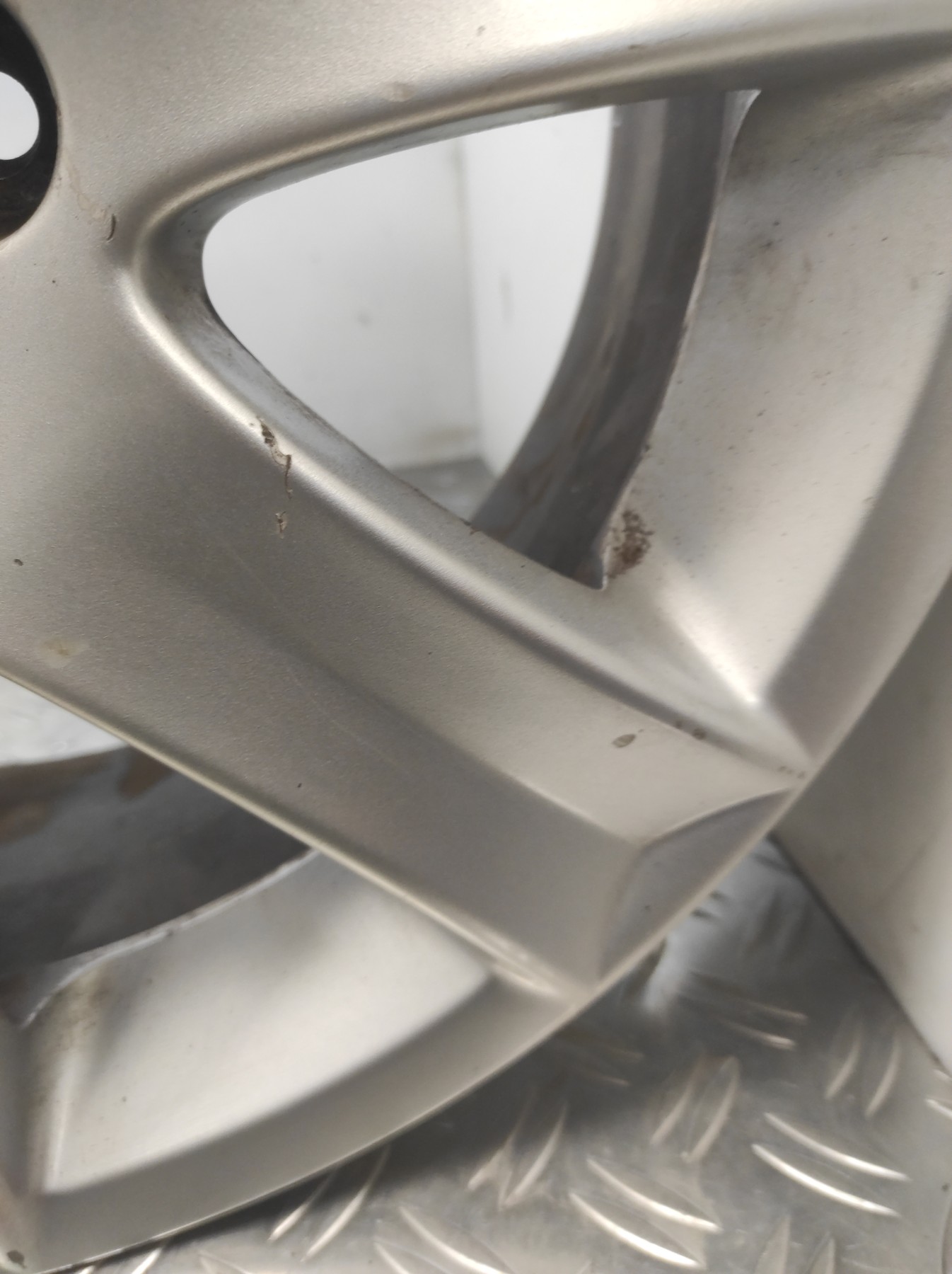 Jante PEUGEOT 207 PHASE 1 – 00005402P0