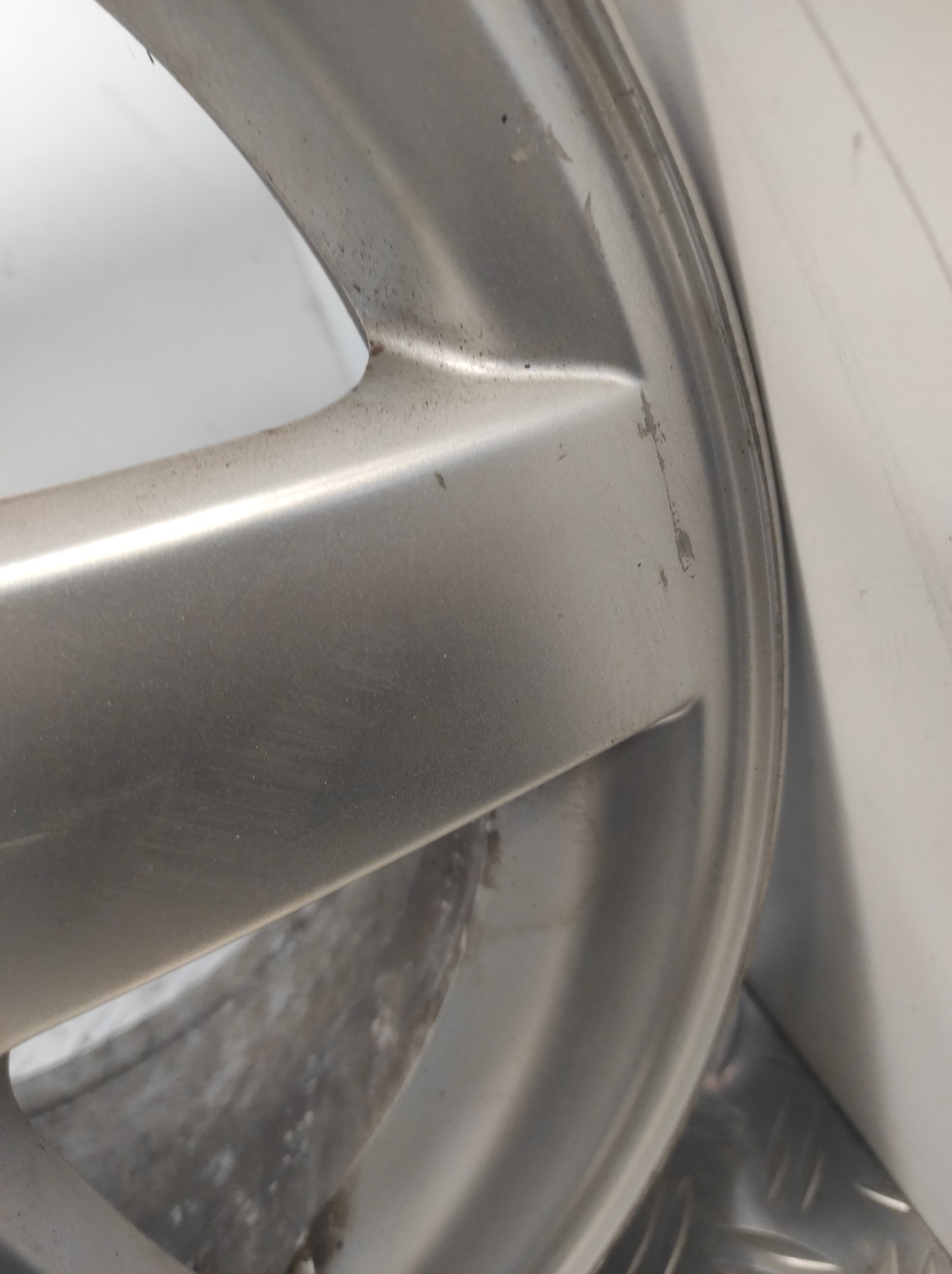 Jante PEUGEOT 407 PHASE 1 BREAK – 5402J2