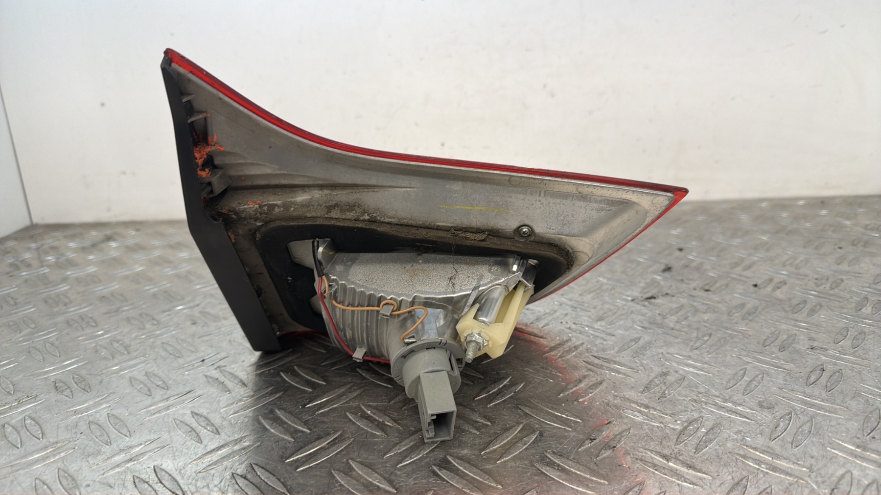 Feu arriere secondaire droit (feux) BMW – 63217295006