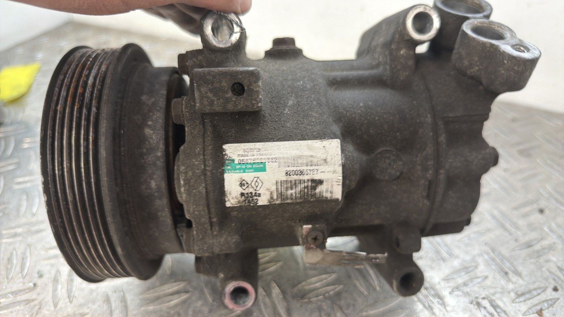 Compresseur clim RENAULT CLIO 3 PHASE 1 – 8200365787