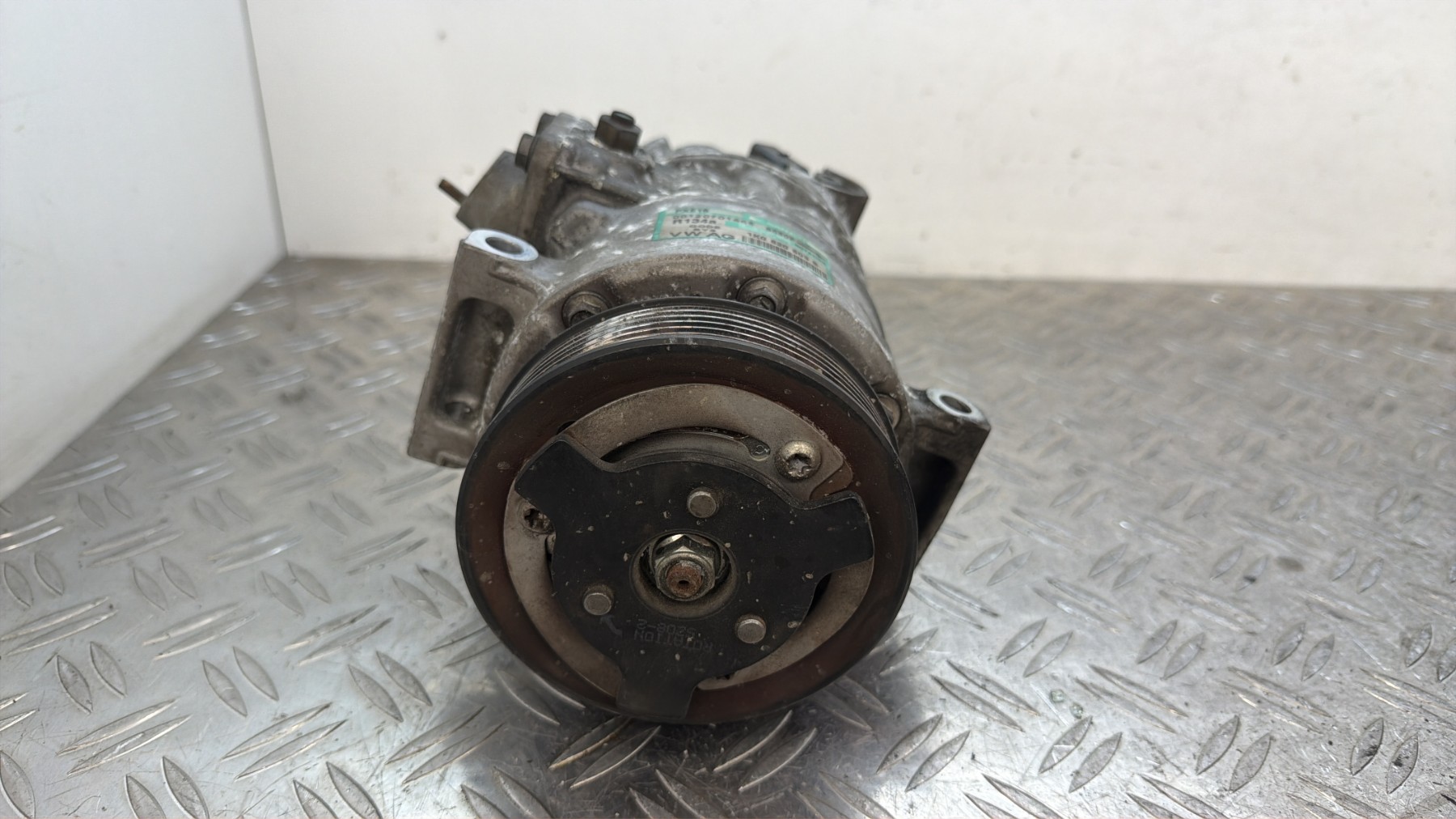 Compresseur clim VOLKSWAGEN TOURAN 1 PHASE 1 – 1K0820803S