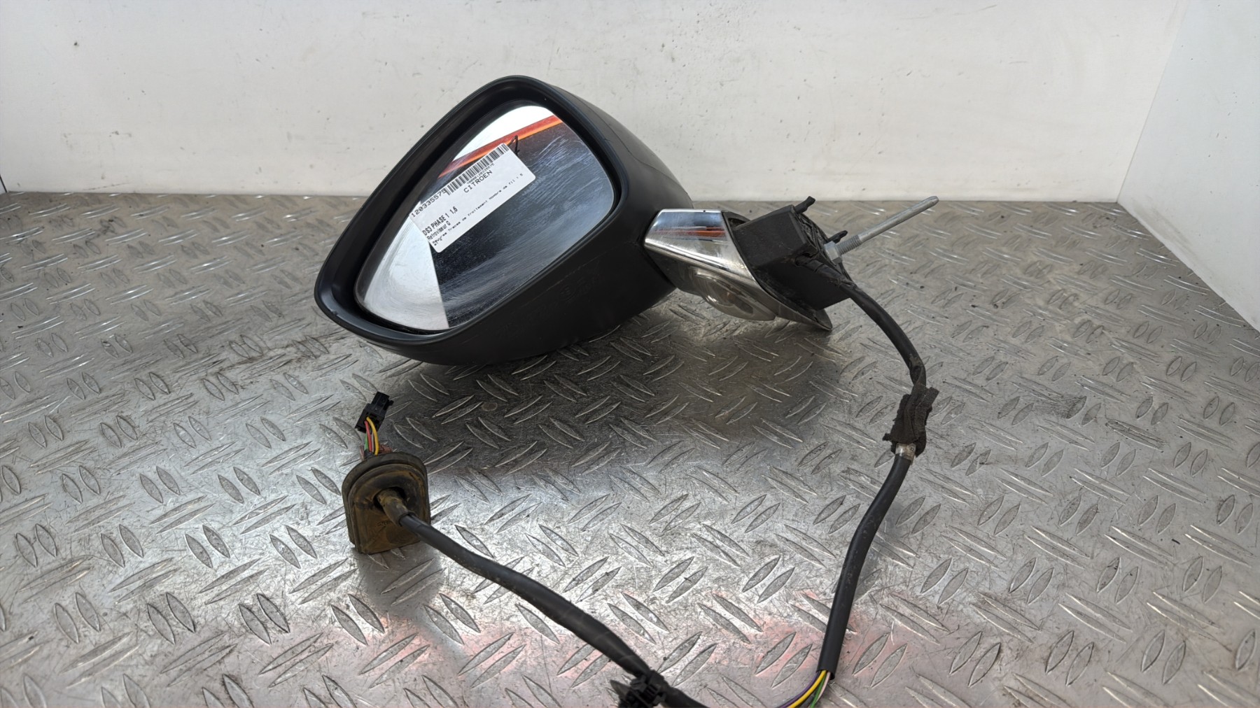 Retroviseur gauche CITROEN DS3 PHASE 1 – 232676025