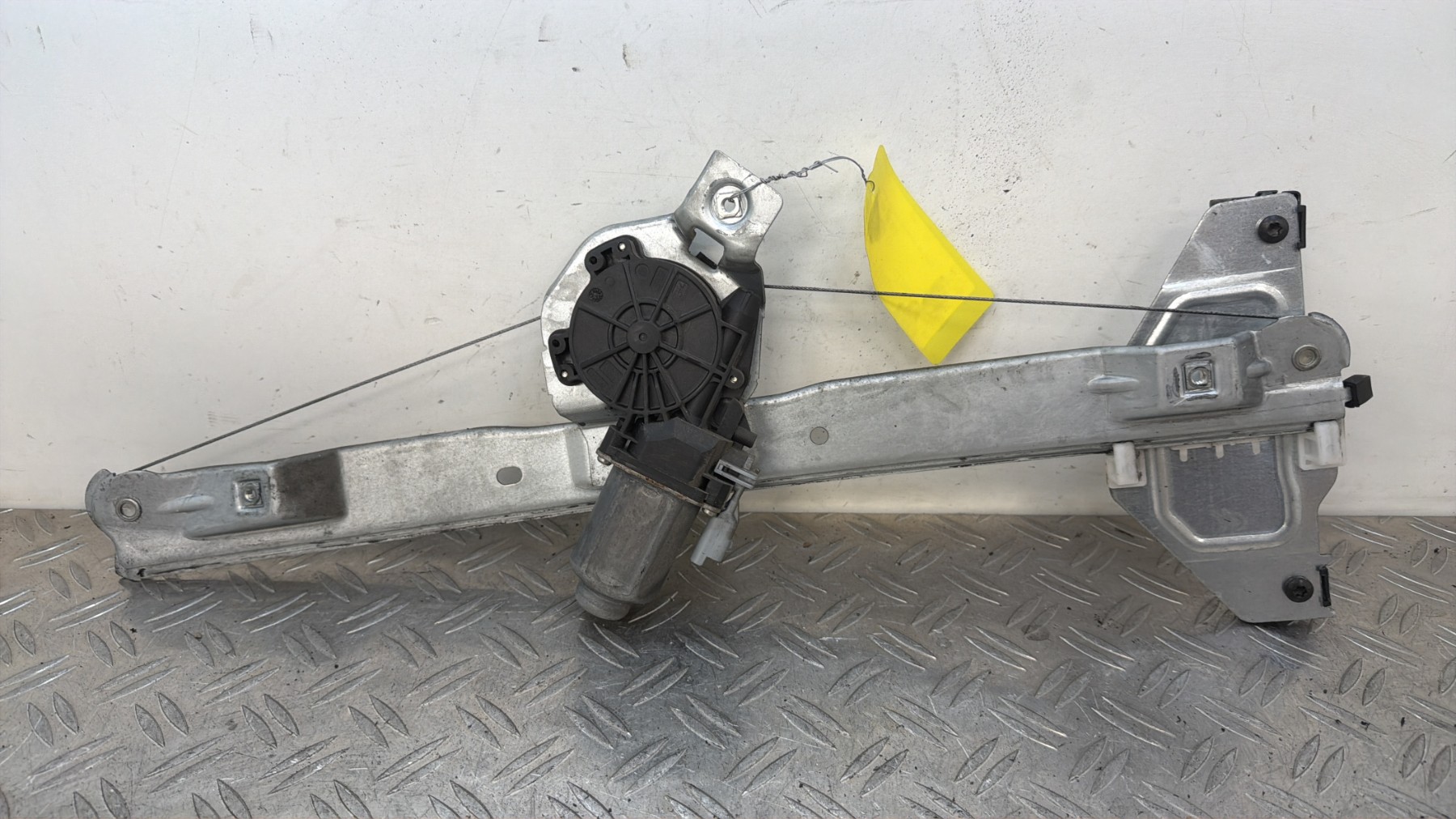 Leve vitre electrique avant gauche CITROEN C3 2 PHASE 1 – 402214C