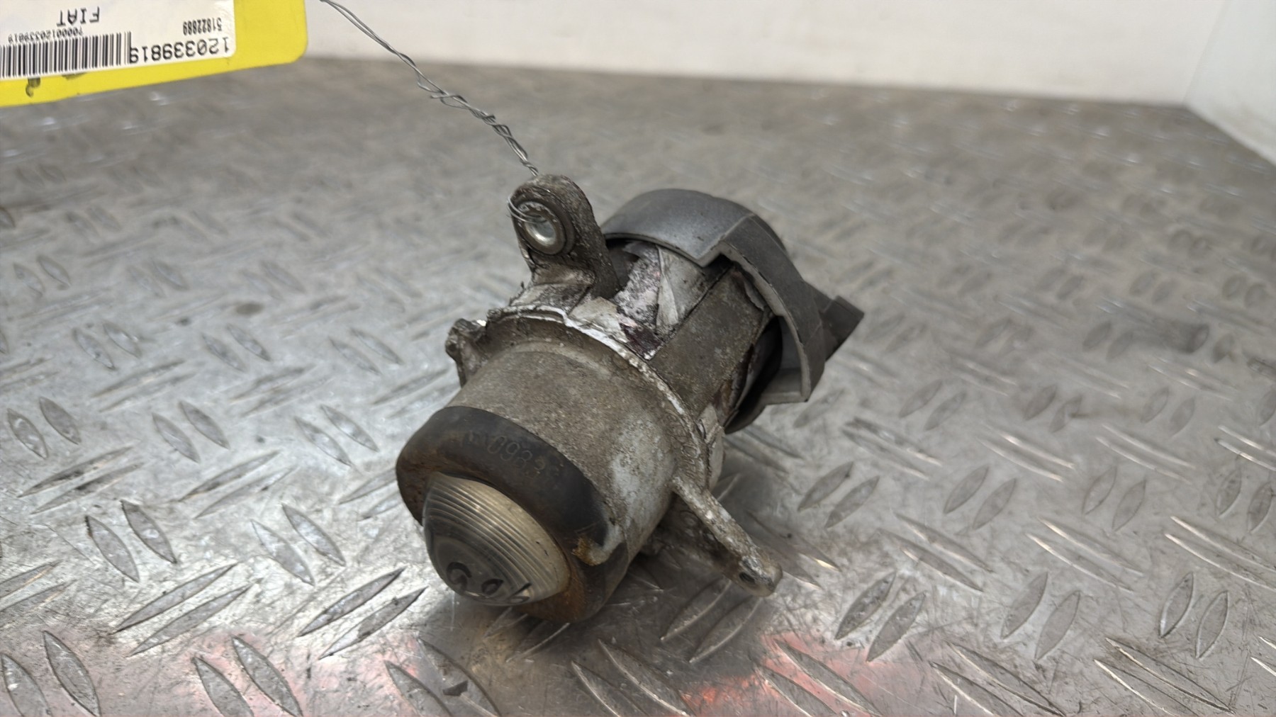 Anti brouillard gauche (feux) FIAT 500 2 PHASE 1 – 51822889