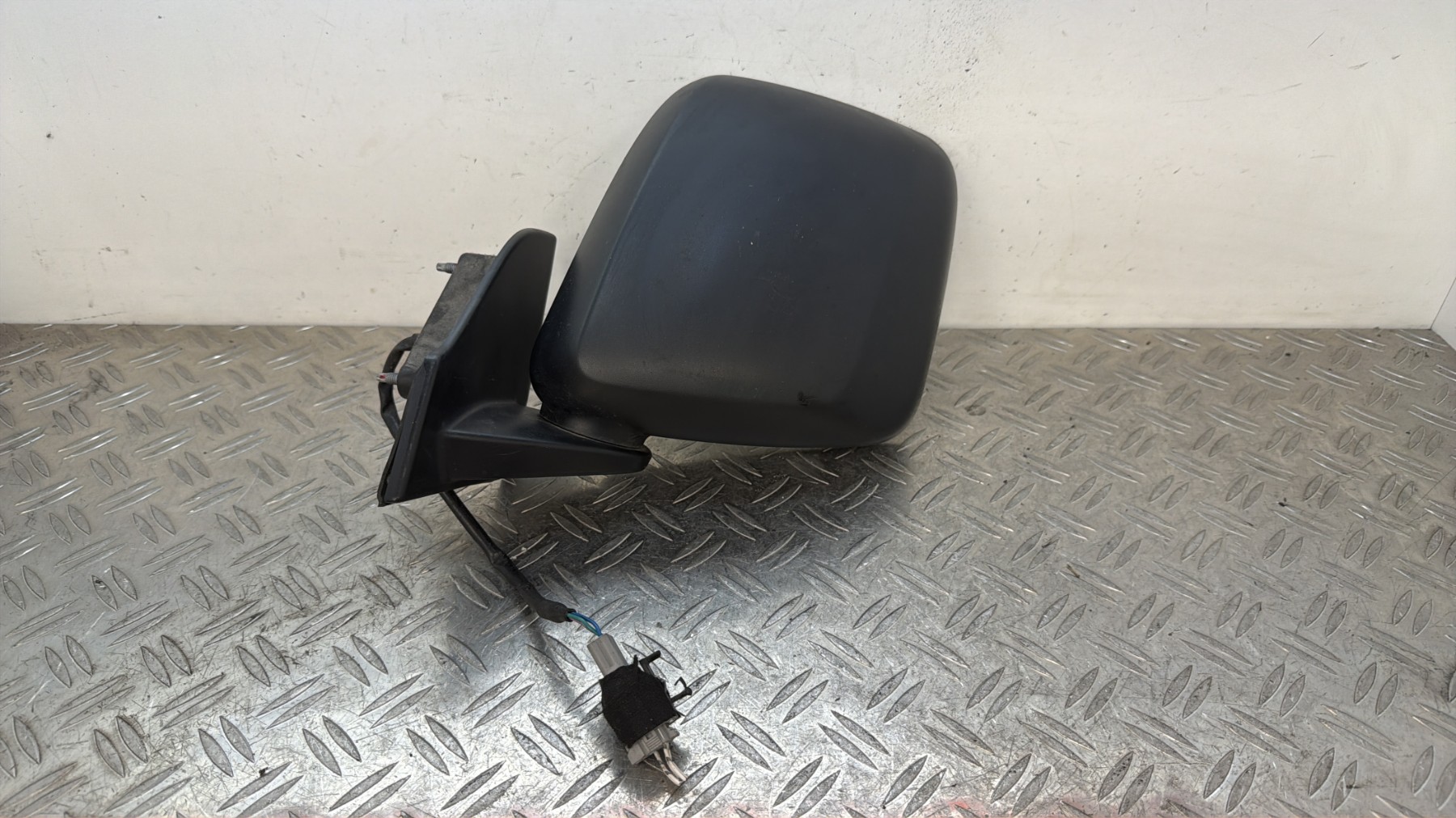 Retroviseur gauche NISSAN NV200 – 96302BE31C