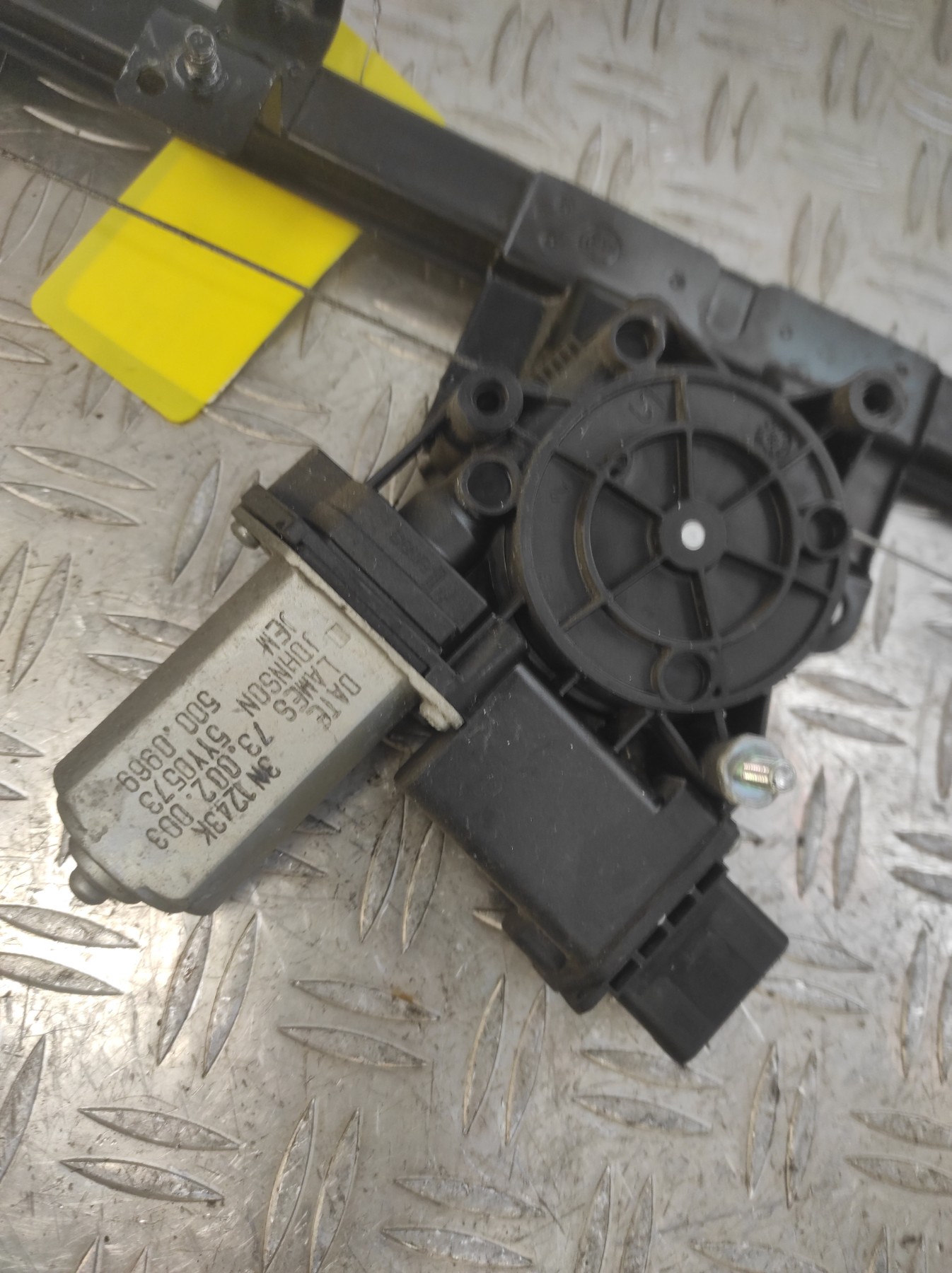 Leve vitre electrique avant droit FIAT DUCATO 3 PHASE 2 – 1368921080