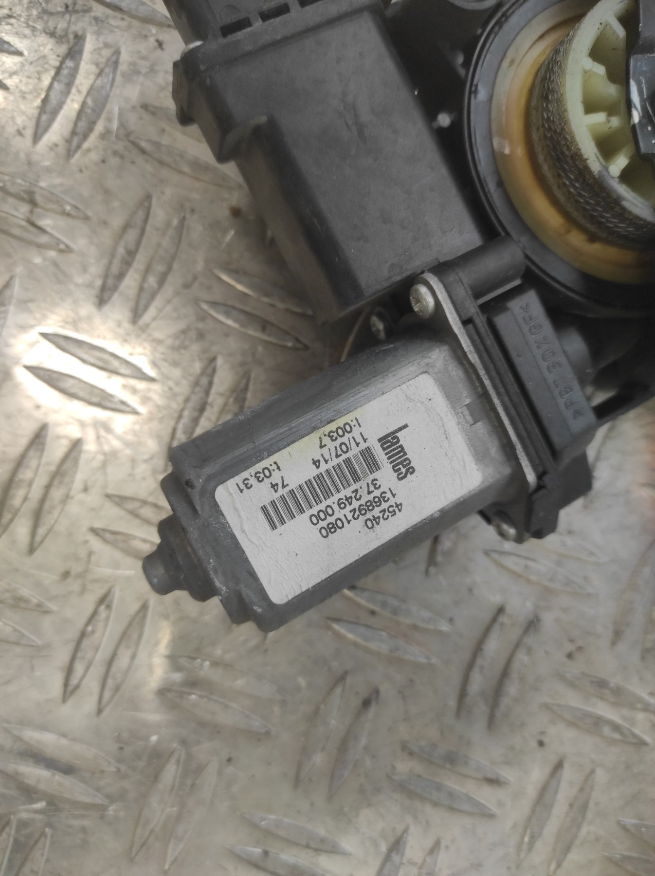 Leve vitre electrique avant gauche FIAT DUCATO 3 PHASE 2 – 1368921080