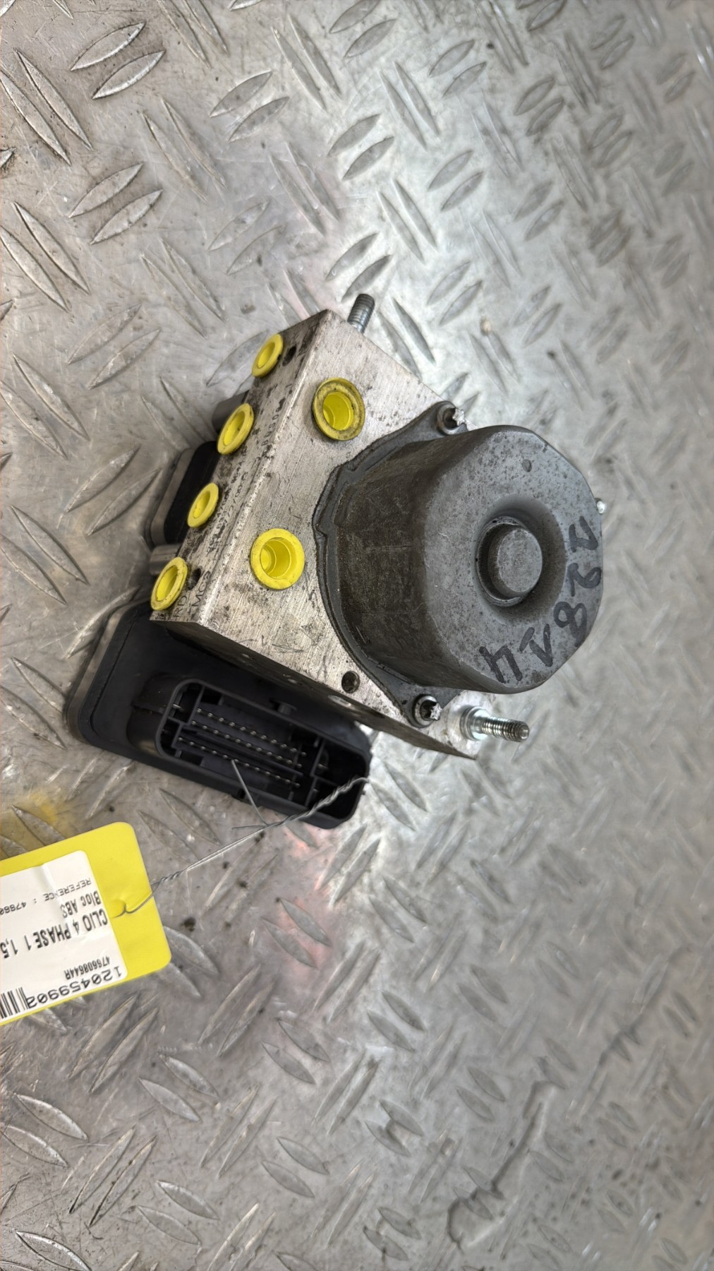 Bloc ABS (freins anti-blocage) RENAULT CLIO 4 PHASE 1 – 476608644R