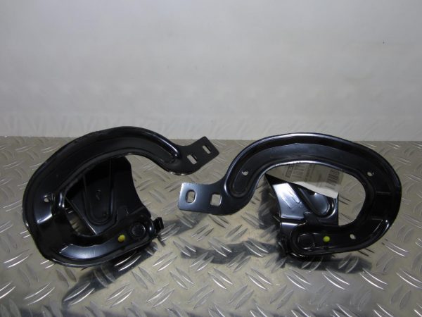 Charniere de hayon PEUGEOT 3008 1 – 8613F5 / 8613F6
