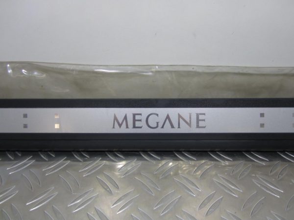 Seuil de porte RENAULT MEGANE 2 – 8200148756