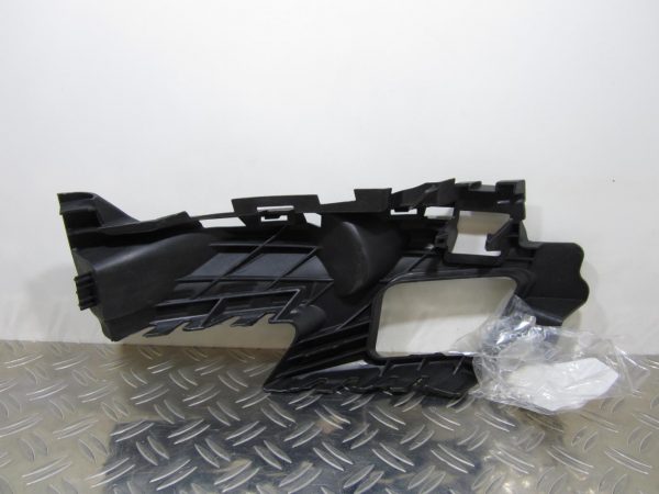 Support de pare chocs avant AUDI A3 4 – 8Y0807320A