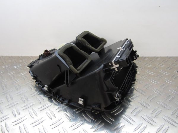 Console central (interieur plastique) PEUGEOT 207 – 96724726ZD / 96724726 / 9665103980