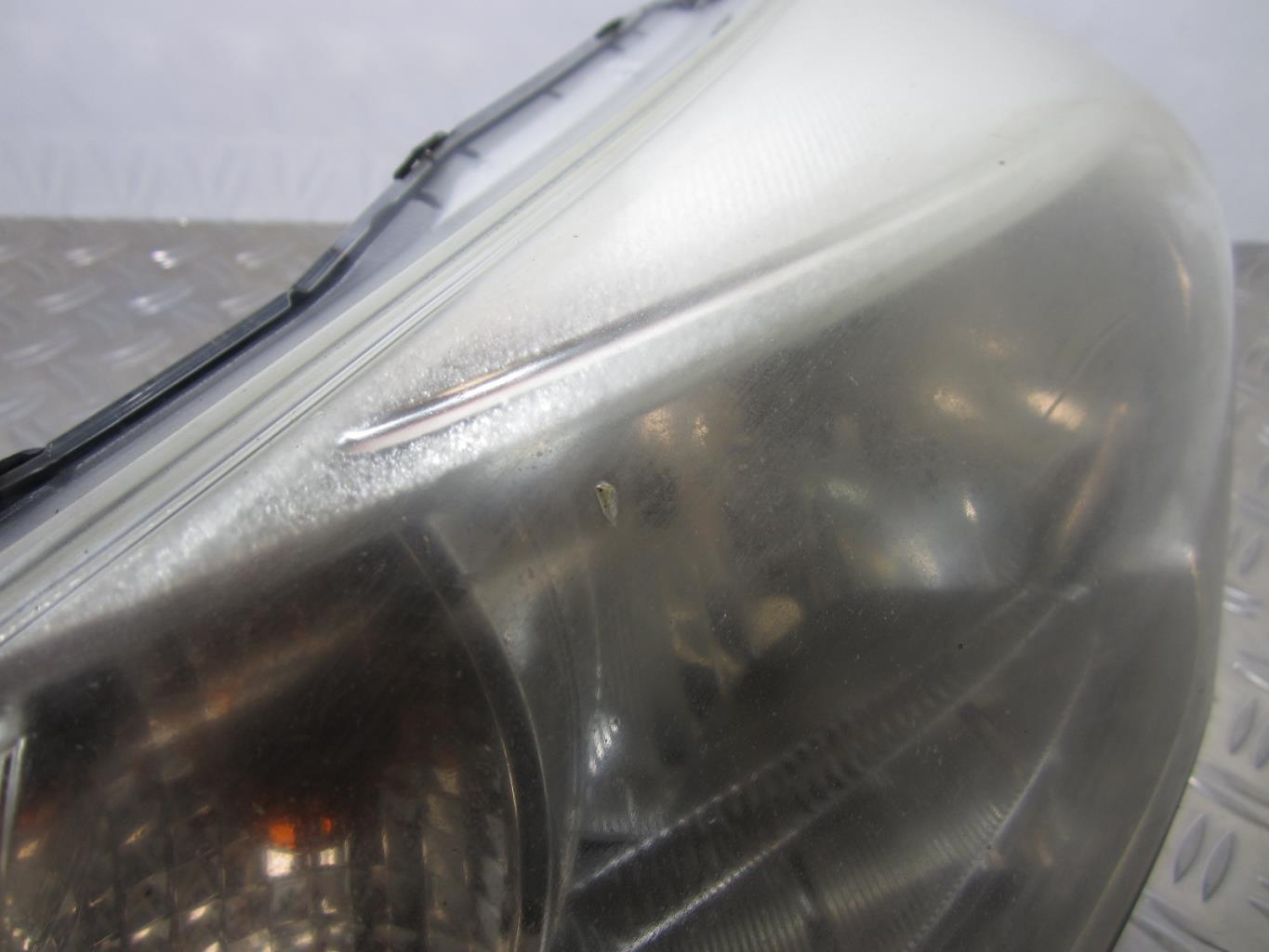 Optique avant principal gauche (feux)(phare) TOYOTA YARIS 3
