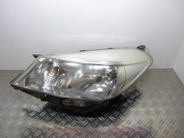 Optique avant principal gauche (feux)(phare) TOYOTA YARIS 3