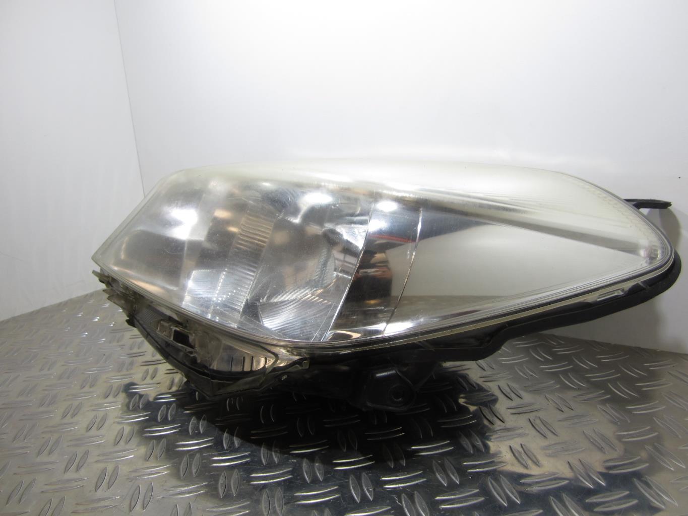 Optique avant principal gauche (feux)(phare) TOYOTA YARIS 3