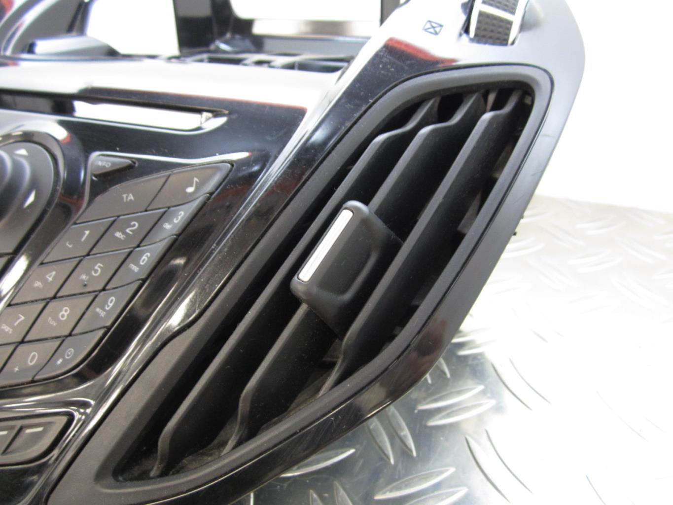 Console central + Commande autoradio FORD B-MAX – 331431000 / AV1118835