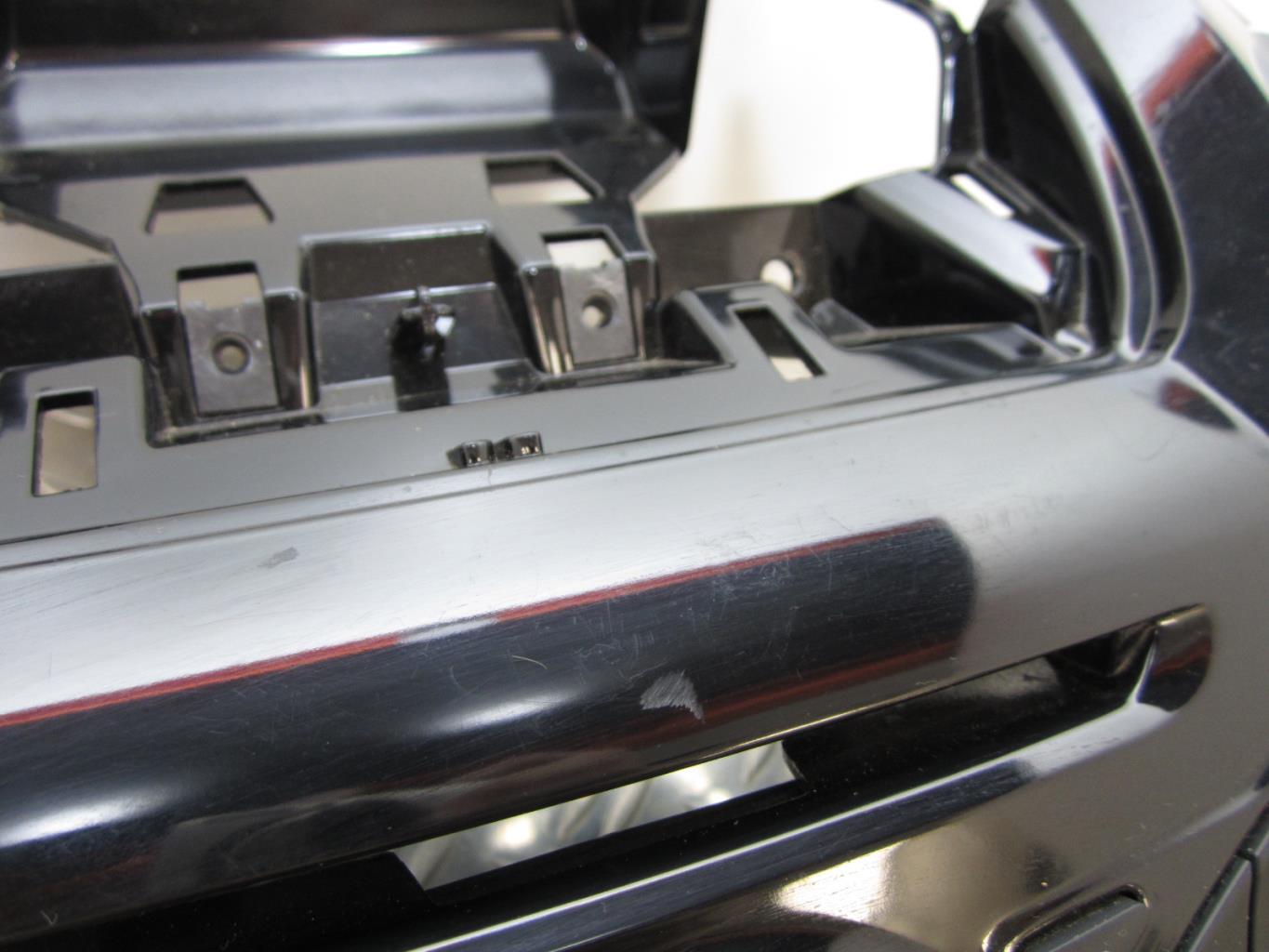 Console central + Commande autoradio FORD B-MAX – 331431000 / AV1118835