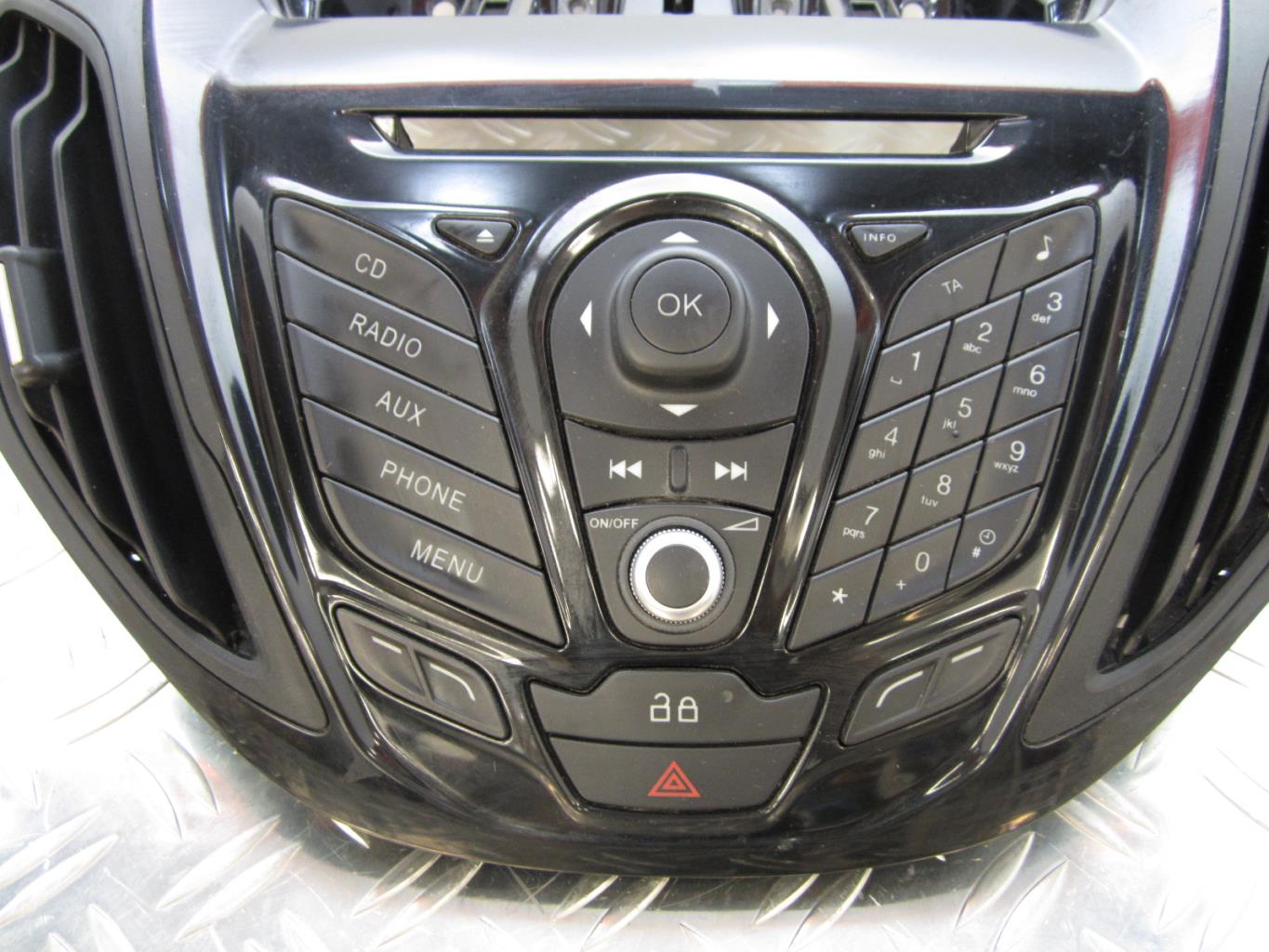 Console central + Commande autoradio FORD B-MAX – 331431000 / AV1118835