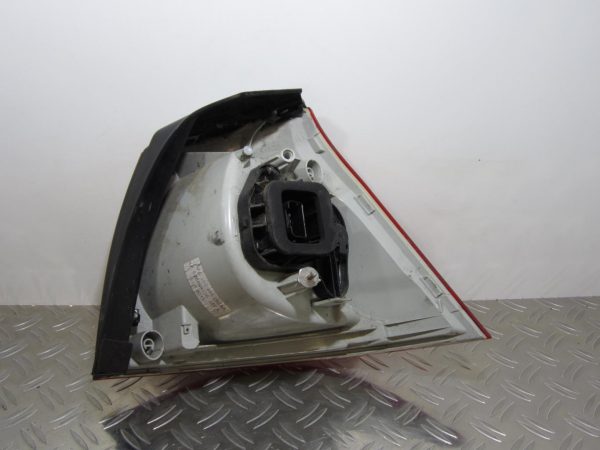 Feu arriere principal gauche (feux) VOLKSWAGEN GOLF 5 – 028490106