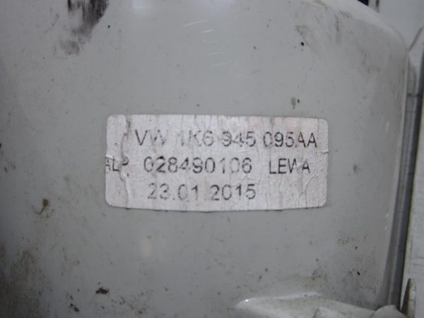 Feu arriere principal gauche (feux) VOLKSWAGEN GOLF 5 – 028490106